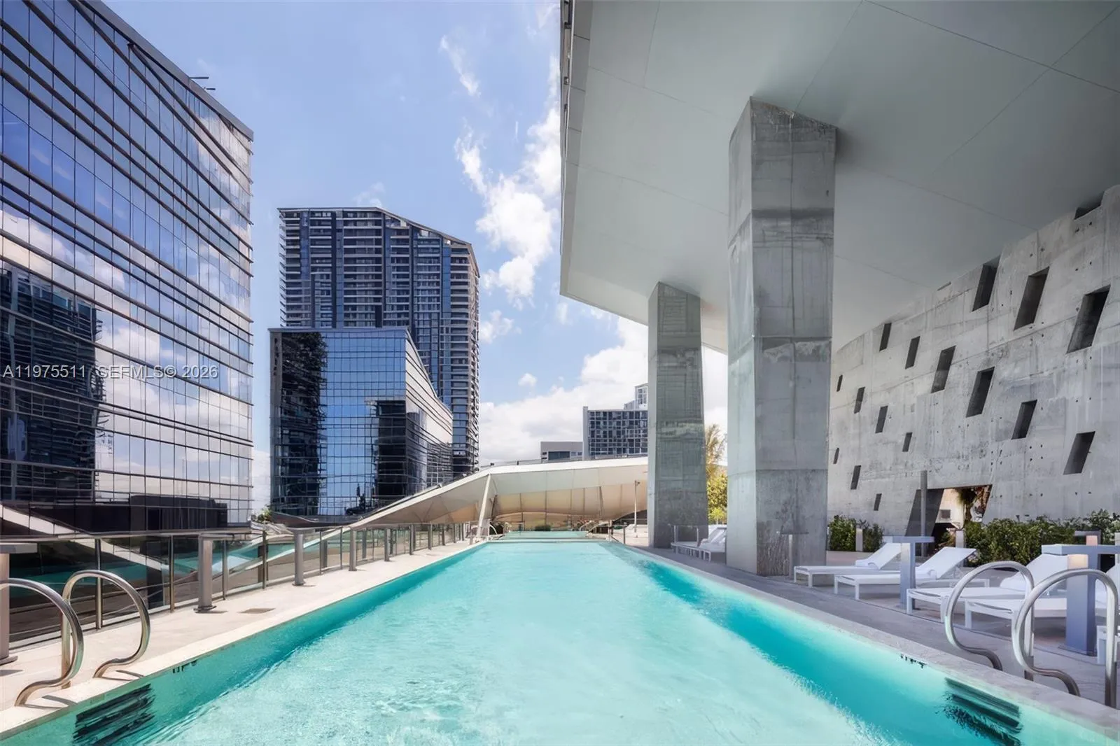 68 Se 6th St 2612, Miami, Florida 33131, Miami, Florida 33131, 2 Bedrooms Bedrooms, ,2 BathroomsBathrooms,Residential,For Sale,68 Se 6th St 2612, Miami, Florida 33131,A11975511