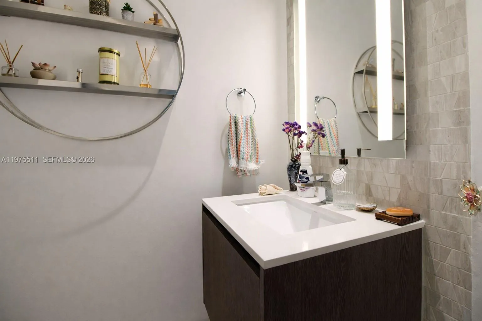 68 Se 6th St 2612, Miami, Florida 33131, Miami, Florida 33131, 2 Bedrooms Bedrooms, ,2 BathroomsBathrooms,Residential,For Sale,68 Se 6th St 2612, Miami, Florida 33131,A11975511