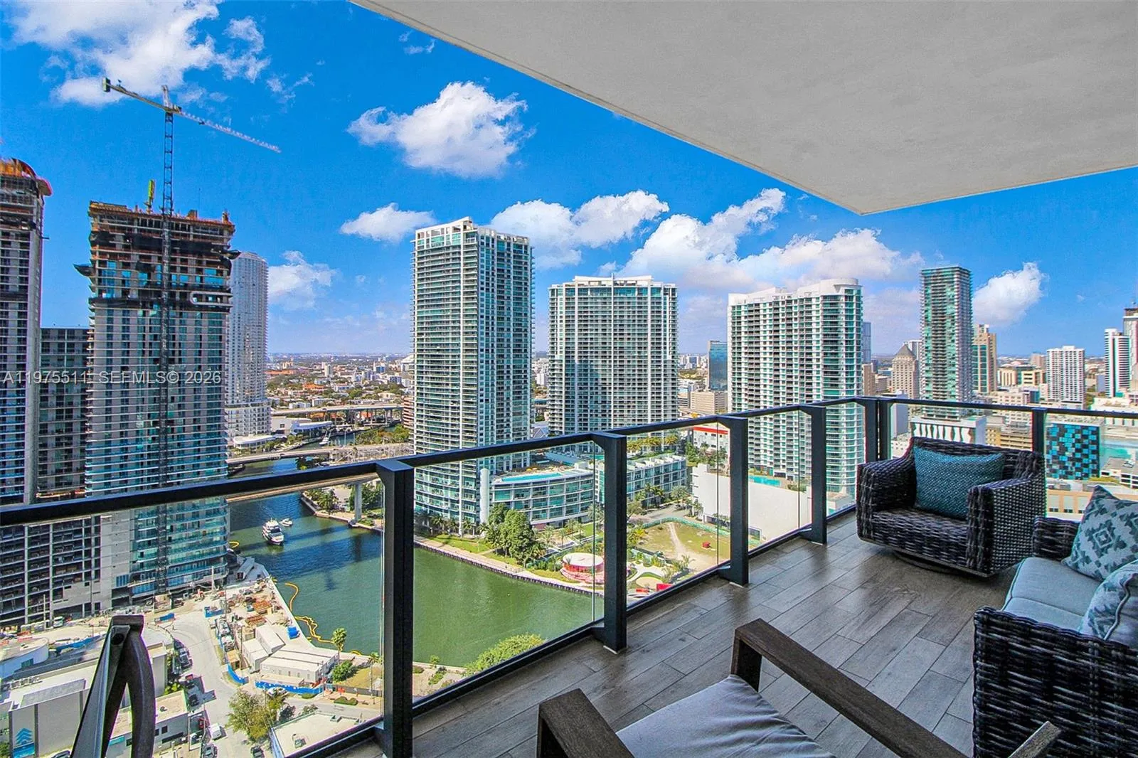 68 Se 6th St 2612, Miami, Florida 33131, Miami, Florida 33131, 2 Bedrooms Bedrooms, ,2 BathroomsBathrooms,Residential,For Sale,68 Se 6th St 2612, Miami, Florida 33131,A11975511