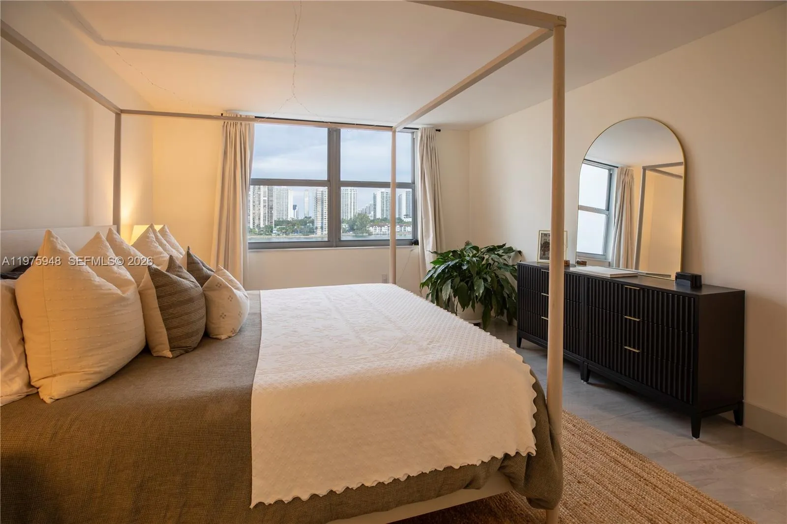 2750 Ne 183rd St 811, Aventura, Florida 33160, Aventura, Florida 33160, 2 Bedrooms Bedrooms, ,2 BathroomsBathrooms,Residential Lease,For Rent,2750 Ne 183rd St 811, Aventura, Florida 33160,A11975948