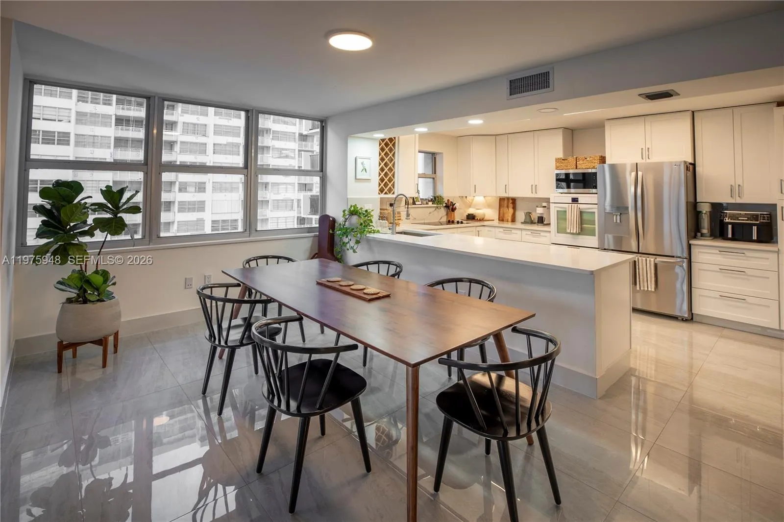 2750 Ne 183rd St 811, Aventura, Florida 33160, Aventura, Florida 33160, 2 Bedrooms Bedrooms, ,2 BathroomsBathrooms,Residential Lease,For Rent,2750 Ne 183rd St 811, Aventura, Florida 33160,A11975948