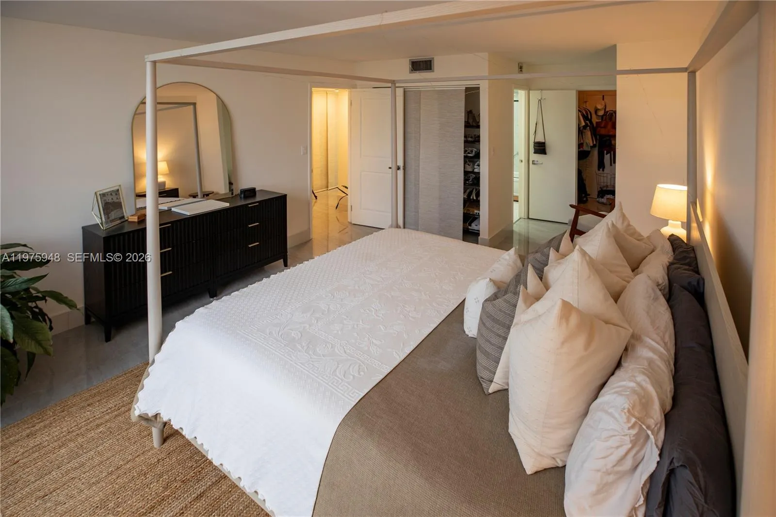 2750 Ne 183rd St 811, Aventura, Florida 33160, Aventura, Florida 33160, 2 Bedrooms Bedrooms, ,2 BathroomsBathrooms,Residential Lease,For Rent,2750 Ne 183rd St 811, Aventura, Florida 33160,A11975948