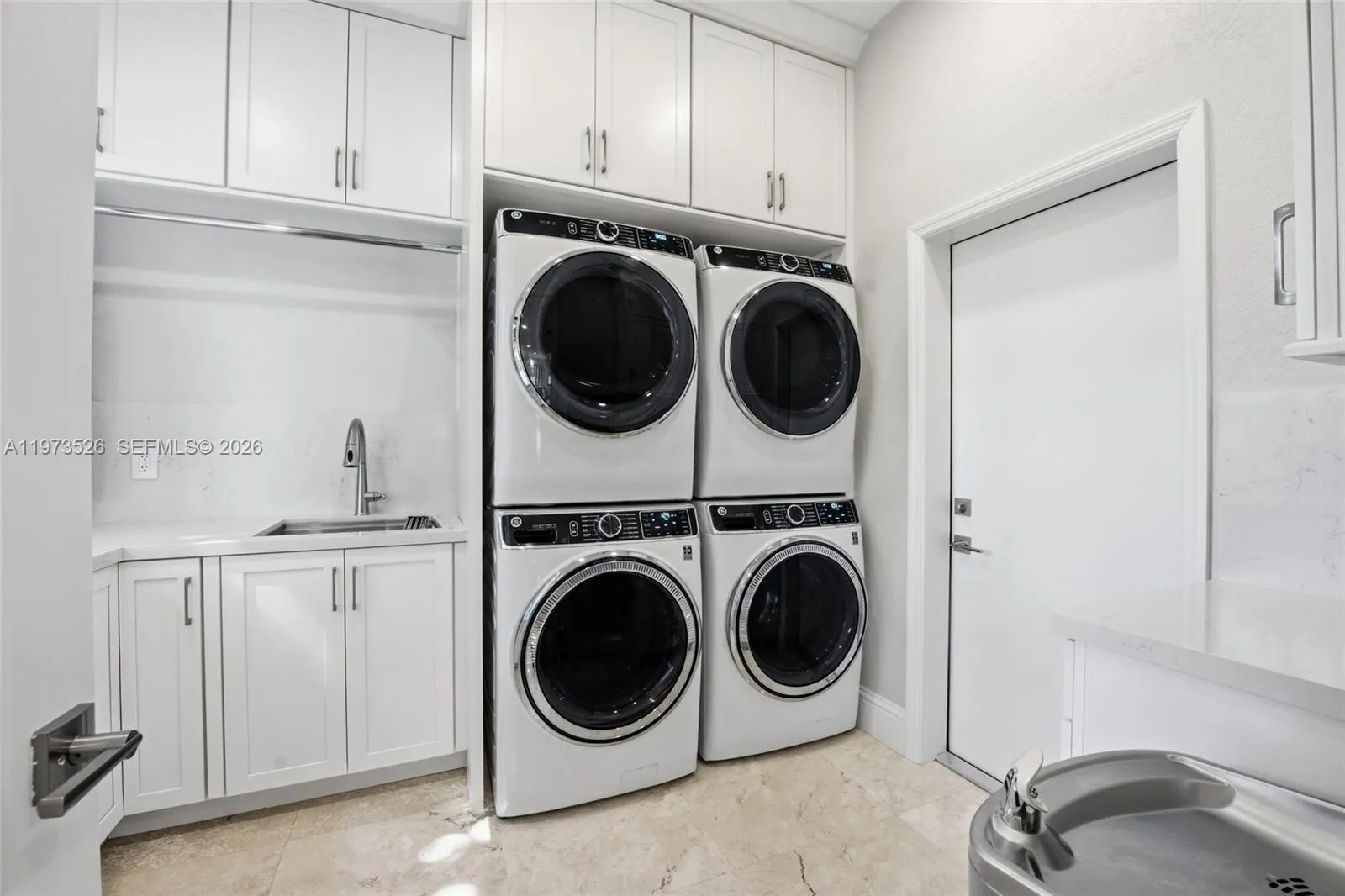 2465 Provence Cir, Weston, Florida 33327, Weston, Florida 33327, 6 Bedrooms Bedrooms, ,5 BathroomsBathrooms,Residential,For Sale,2465 Provence Cir, Weston, Florida 33327,A11973526