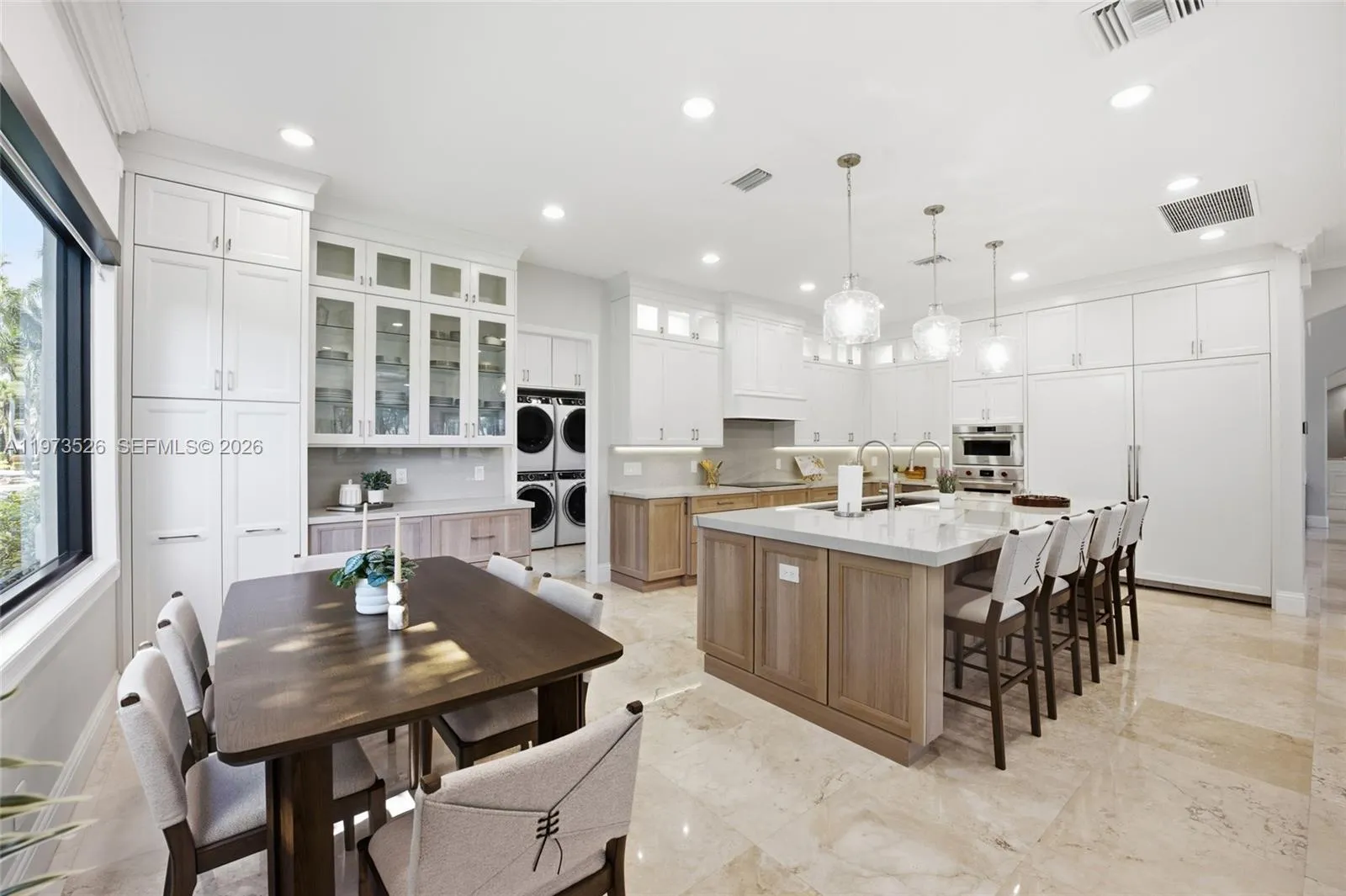 2465 Provence Cir, Weston, Florida 33327, Weston, Florida 33327, 6 Bedrooms Bedrooms, ,5 BathroomsBathrooms,Residential,For Sale,2465 Provence Cir, Weston, Florida 33327,A11973526