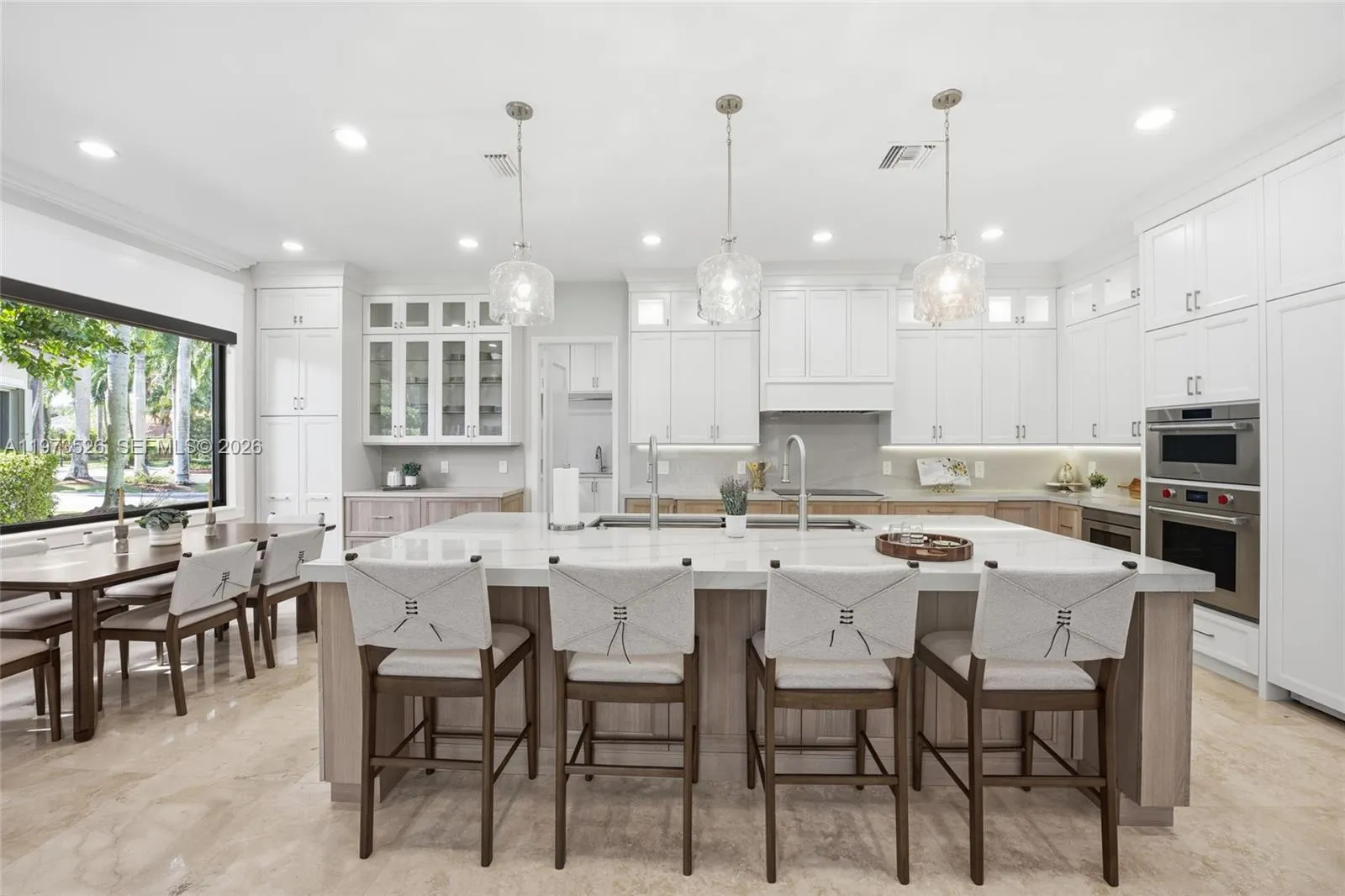 2465 Provence Cir, Weston, Florida 33327, Weston, Florida 33327, 6 Bedrooms Bedrooms, ,5 BathroomsBathrooms,Residential,For Sale,2465 Provence Cir, Weston, Florida 33327,A11973526