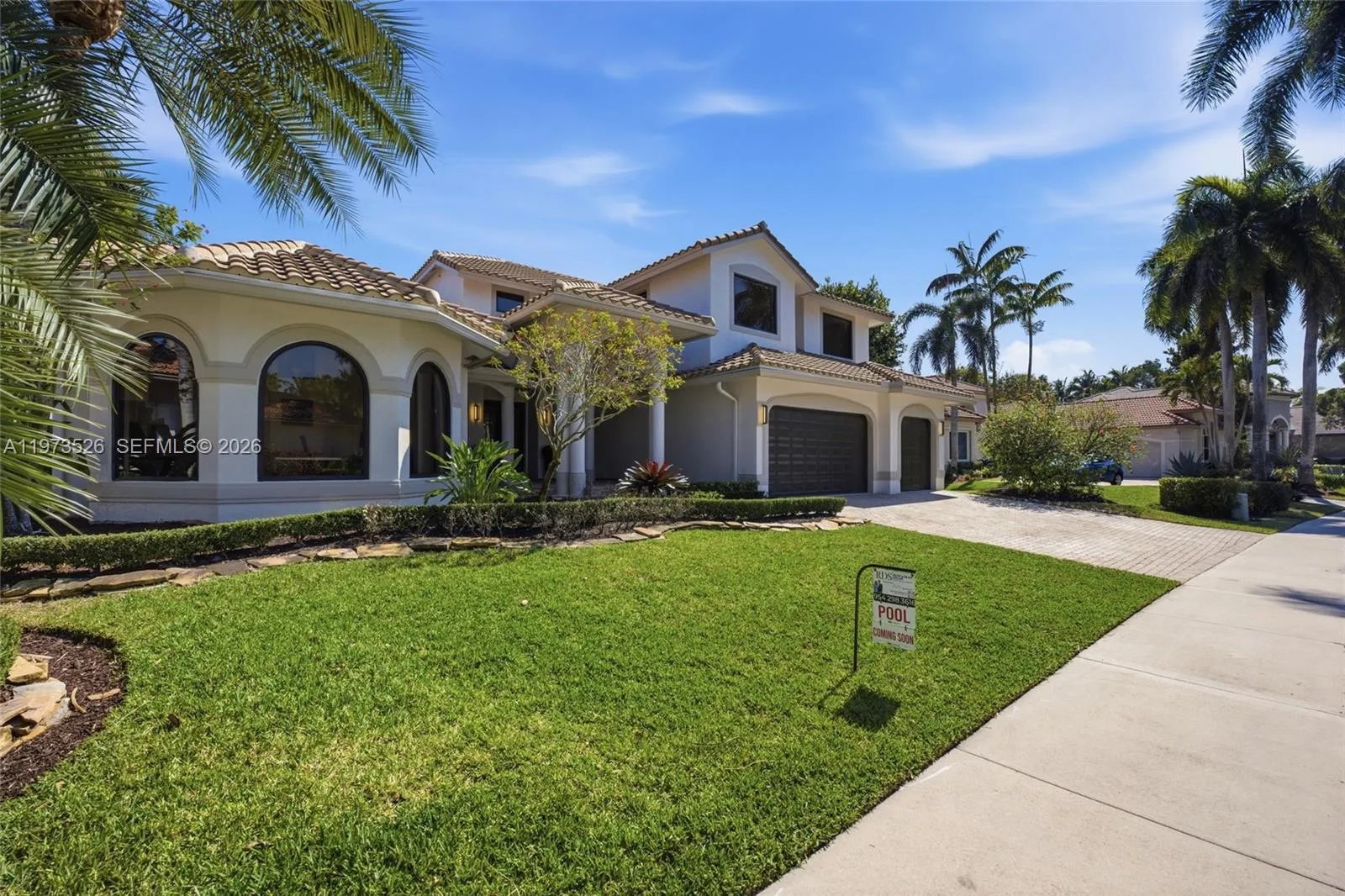 2465 Provence Cir, Weston, Florida 33327, Weston, Florida 33327, 6 Bedrooms Bedrooms, ,5 BathroomsBathrooms,Residential,For Sale,2465 Provence Cir, Weston, Florida 33327,A11973526