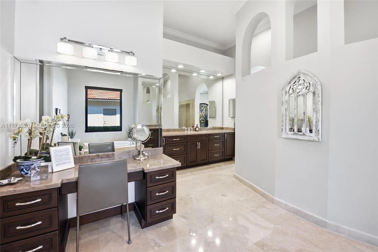 2465 Provence Cir, Weston, Florida 33327, Weston, Florida 33327, 6 Bedrooms Bedrooms, ,5 BathroomsBathrooms,Residential,For Sale,2465 Provence Cir, Weston, Florida 33327,A11973526