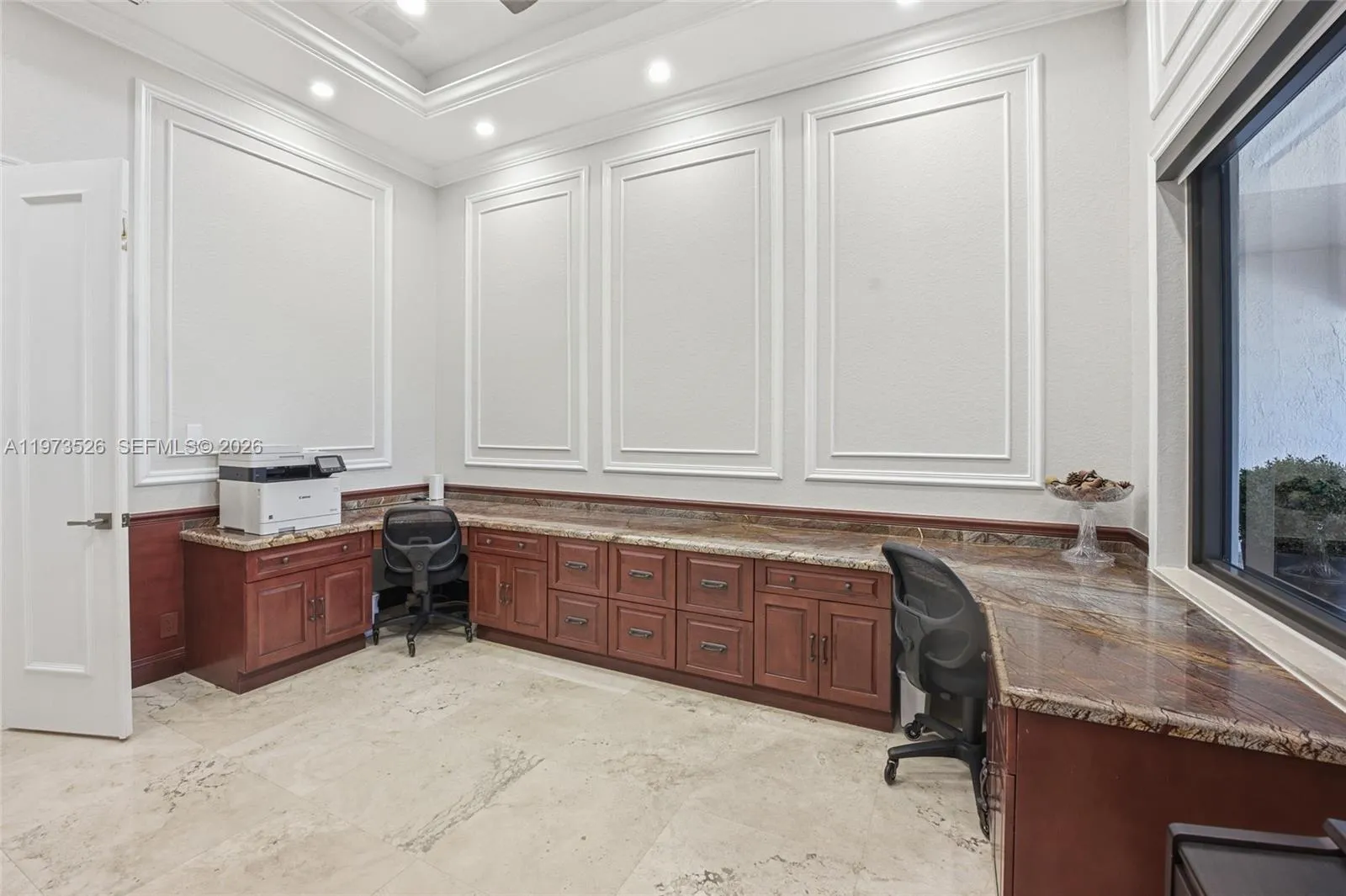 2465 Provence Cir, Weston, Florida 33327, Weston, Florida 33327, 6 Bedrooms Bedrooms, ,5 BathroomsBathrooms,Residential,For Sale,2465 Provence Cir, Weston, Florida 33327,A11973526