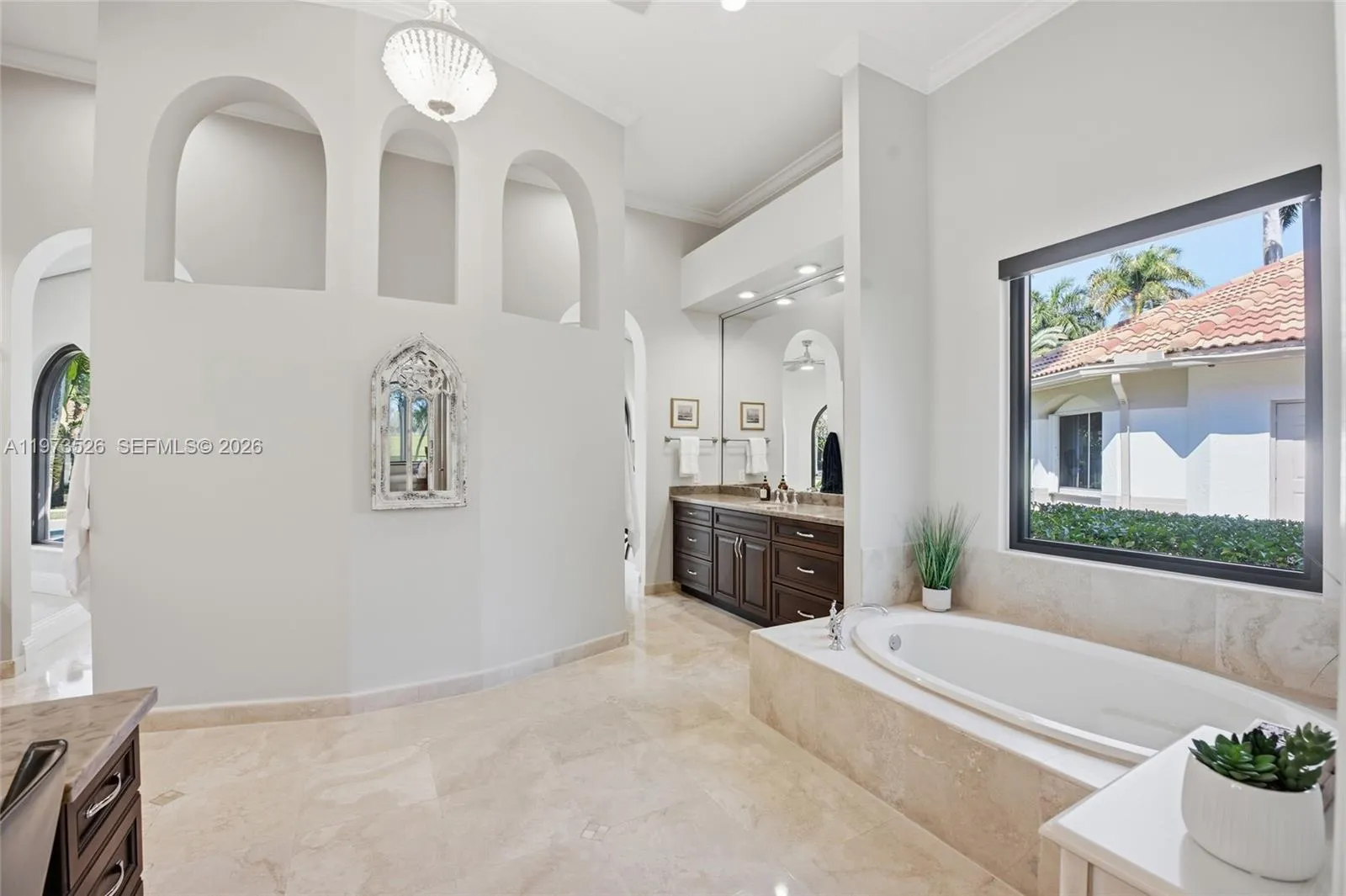 2465 Provence Cir, Weston, Florida 33327, Weston, Florida 33327, 6 Bedrooms Bedrooms, ,5 BathroomsBathrooms,Residential,For Sale,2465 Provence Cir, Weston, Florida 33327,A11973526