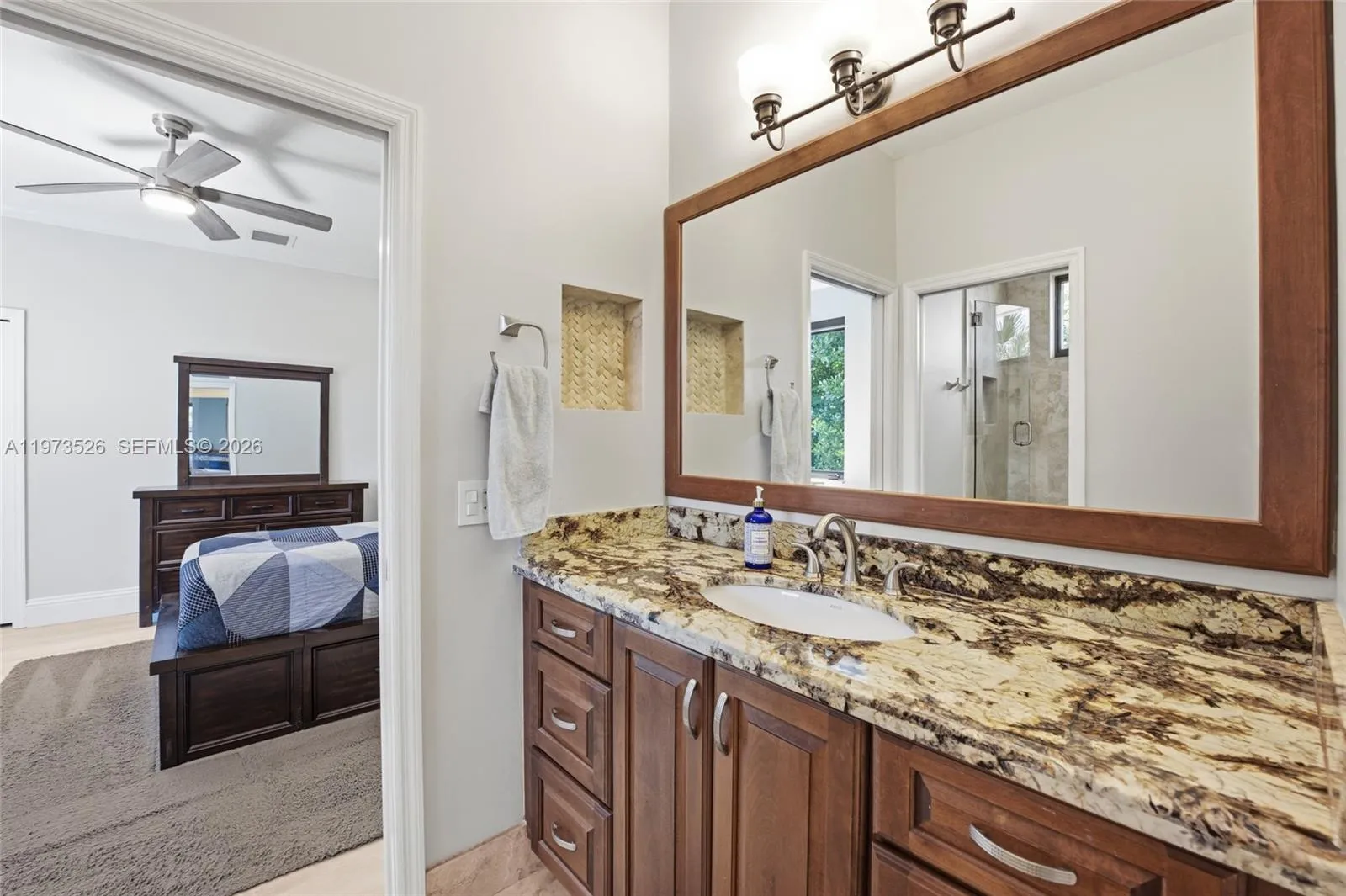 2465 Provence Cir, Weston, Florida 33327, Weston, Florida 33327, 6 Bedrooms Bedrooms, ,5 BathroomsBathrooms,Residential,For Sale,2465 Provence Cir, Weston, Florida 33327,A11973526