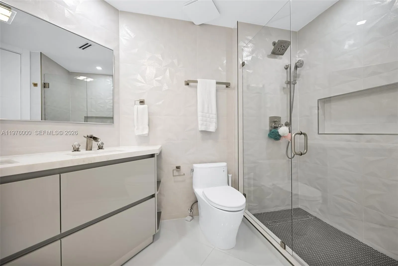 16485 Collins Ave Ph36c, Sunny Isles Beach, Florid, Sunny Isles Beach, Florida 33160, 3 Bedrooms Bedrooms, ,3 BathroomsBathrooms,Residential Lease,For Rent,16485 Collins Ave Ph36c, Sunny Isles Beach, Florid,A11976000