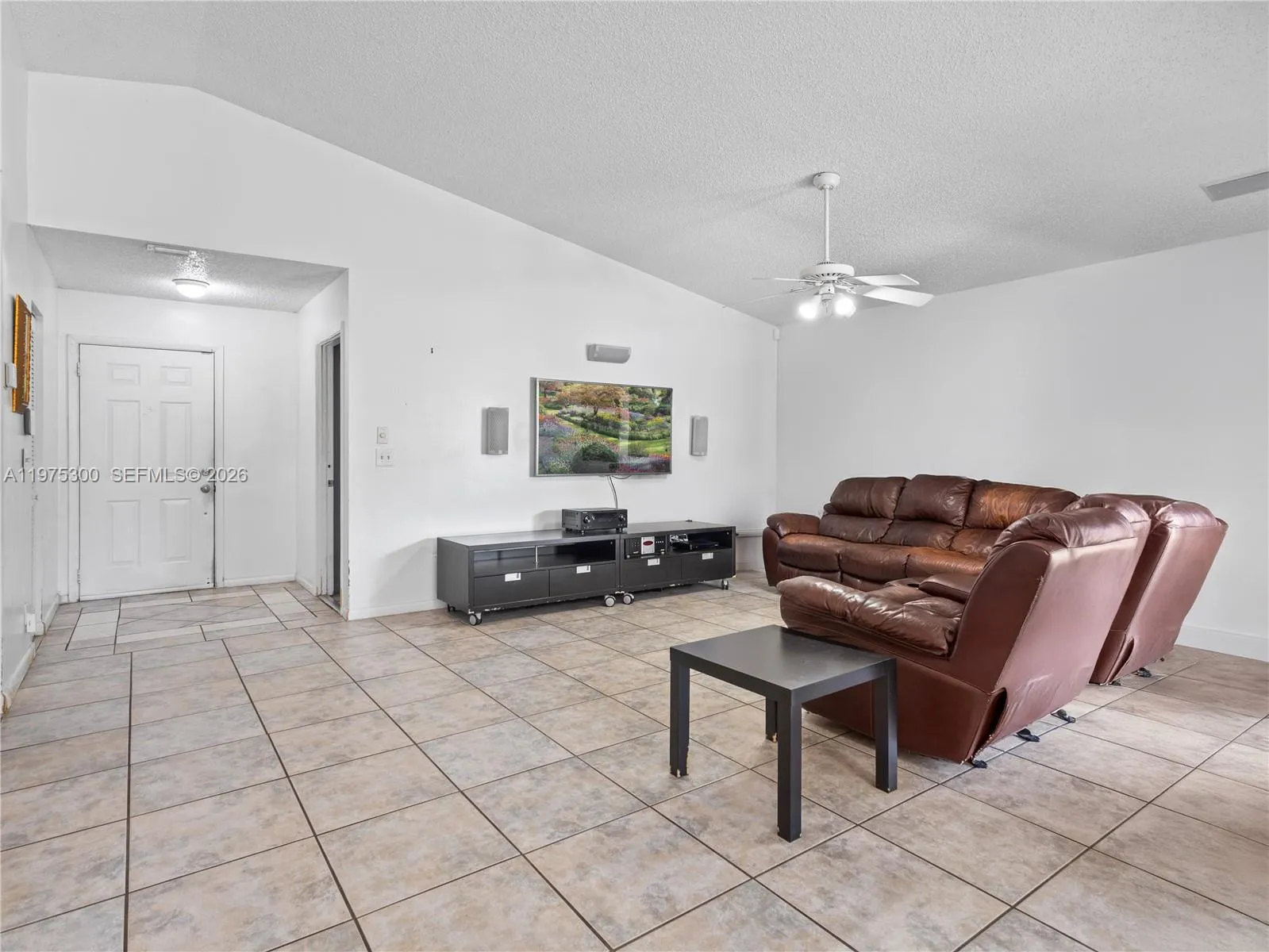 216 W Riverbend Dr, Sunrise, Florida 33326, Sunrise, Florida 33326, 3 Bedrooms Bedrooms, ,2 BathroomsBathrooms,Residential,For Sale,216 W Riverbend Dr, Sunrise, Florida 33326,A11975300