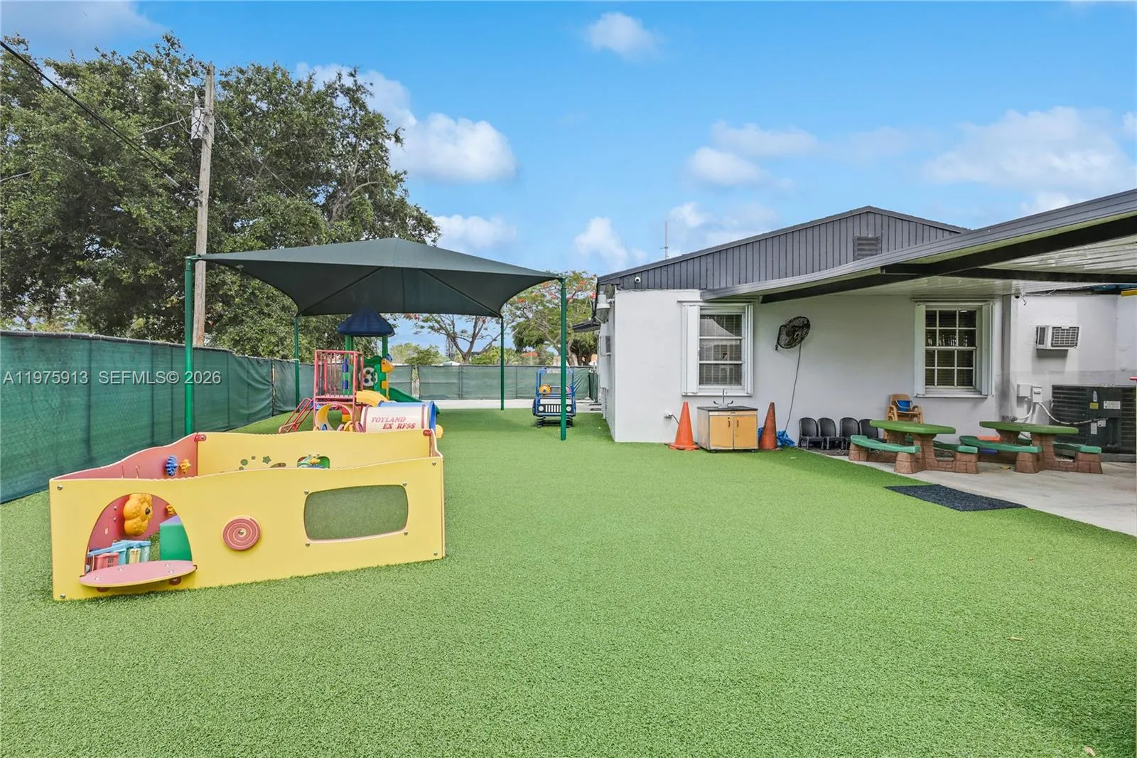 2570 Nw 152nd Ter, Miami Gardens, Florida 33054, Miami Gardens, Florida 33054, ,Commercial Sale,For Sale,2570 Nw 152nd Ter, Miami Gardens, Florida 33054,A11975913