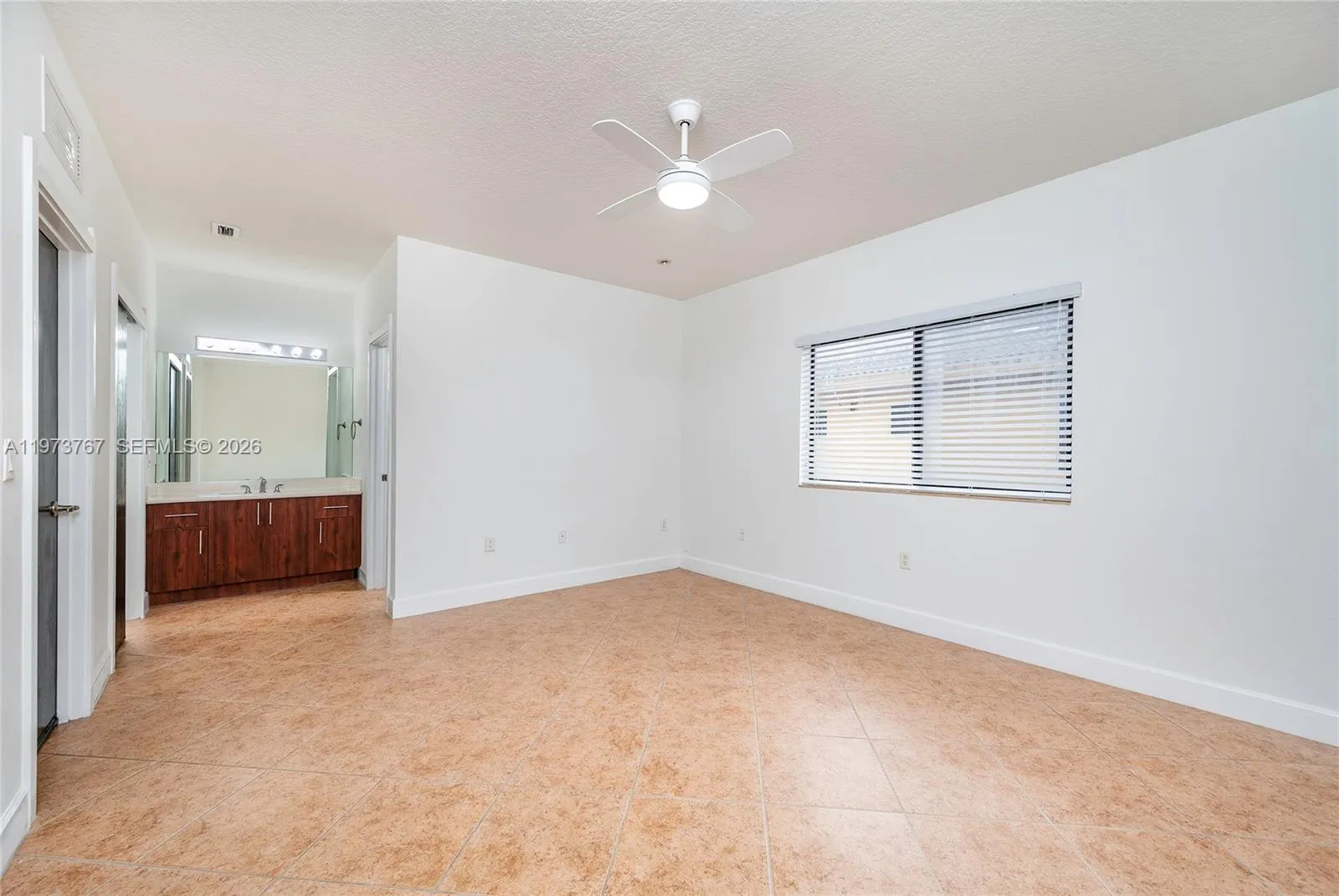 11115 W Okeechobee Rd 137, Hialeah Gardens, Florid, Hialeah Gardens, Florida 33018, 3 Bedrooms Bedrooms, ,2 BathroomsBathrooms,Residential Lease,For Rent,11115 W Okeechobee Rd 137, Hialeah Gardens, Florid,A11973767