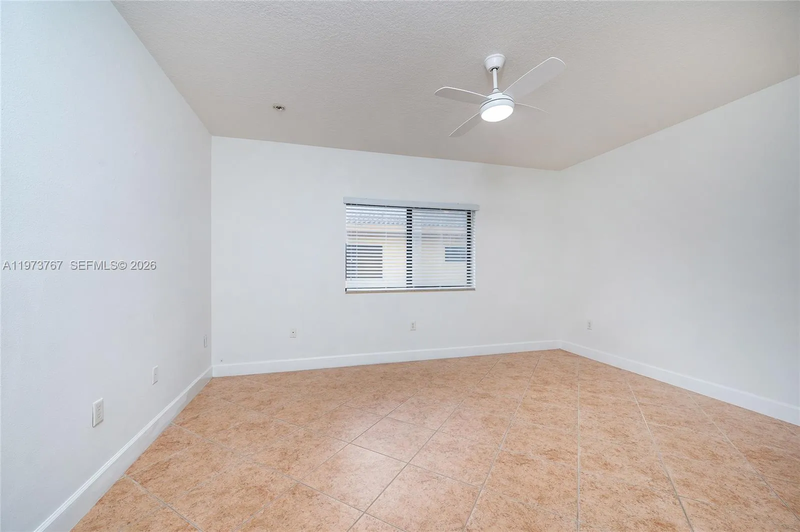 11115 W Okeechobee Rd 137, Hialeah Gardens, Florid, Hialeah Gardens, Florida 33018, 3 Bedrooms Bedrooms, ,2 BathroomsBathrooms,Residential Lease,For Rent,11115 W Okeechobee Rd 137, Hialeah Gardens, Florid,A11973767