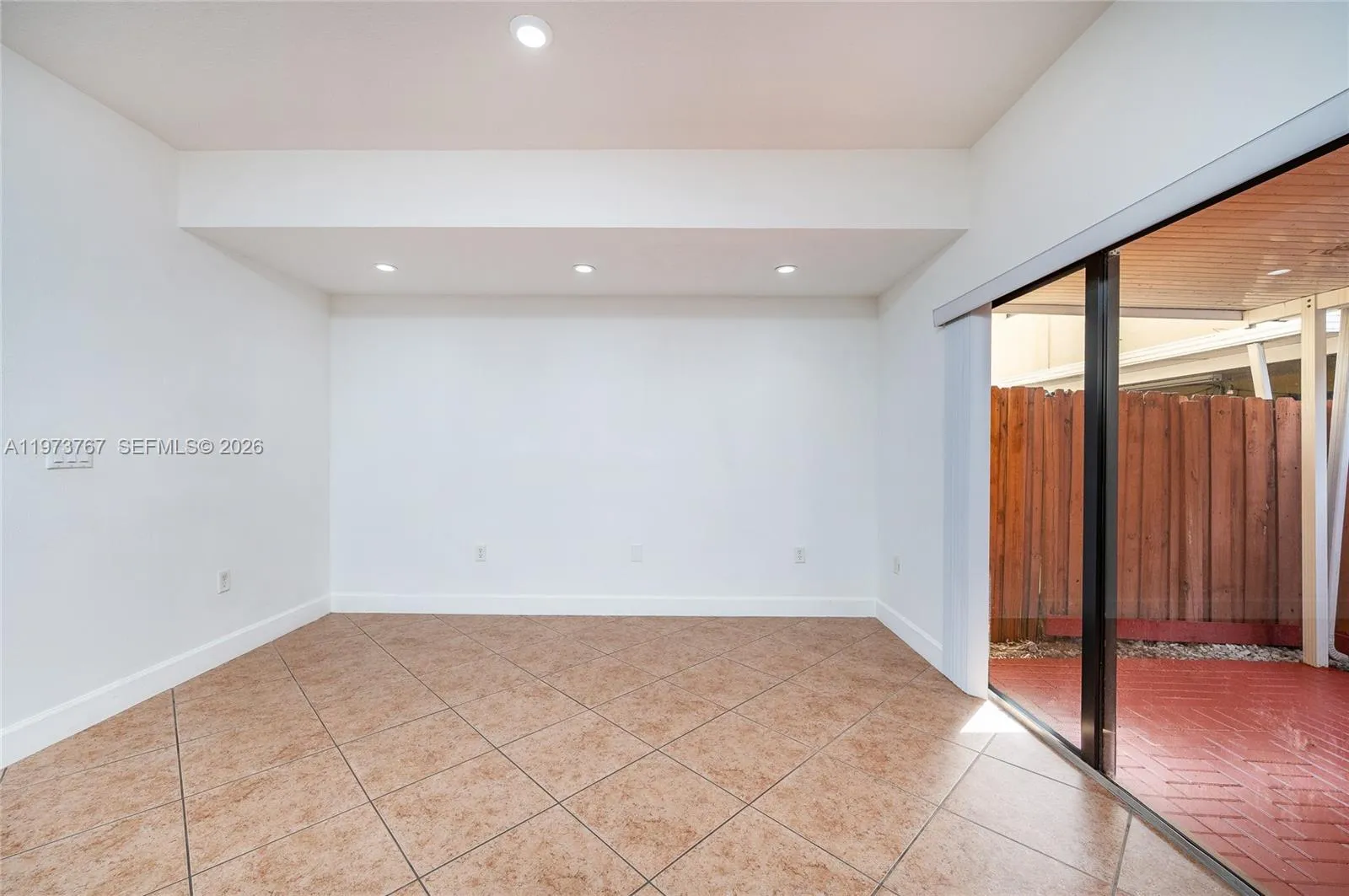 11115 W Okeechobee Rd 137, Hialeah Gardens, Florid, Hialeah Gardens, Florida 33018, 3 Bedrooms Bedrooms, ,2 BathroomsBathrooms,Residential Lease,For Rent,11115 W Okeechobee Rd 137, Hialeah Gardens, Florid,A11973767