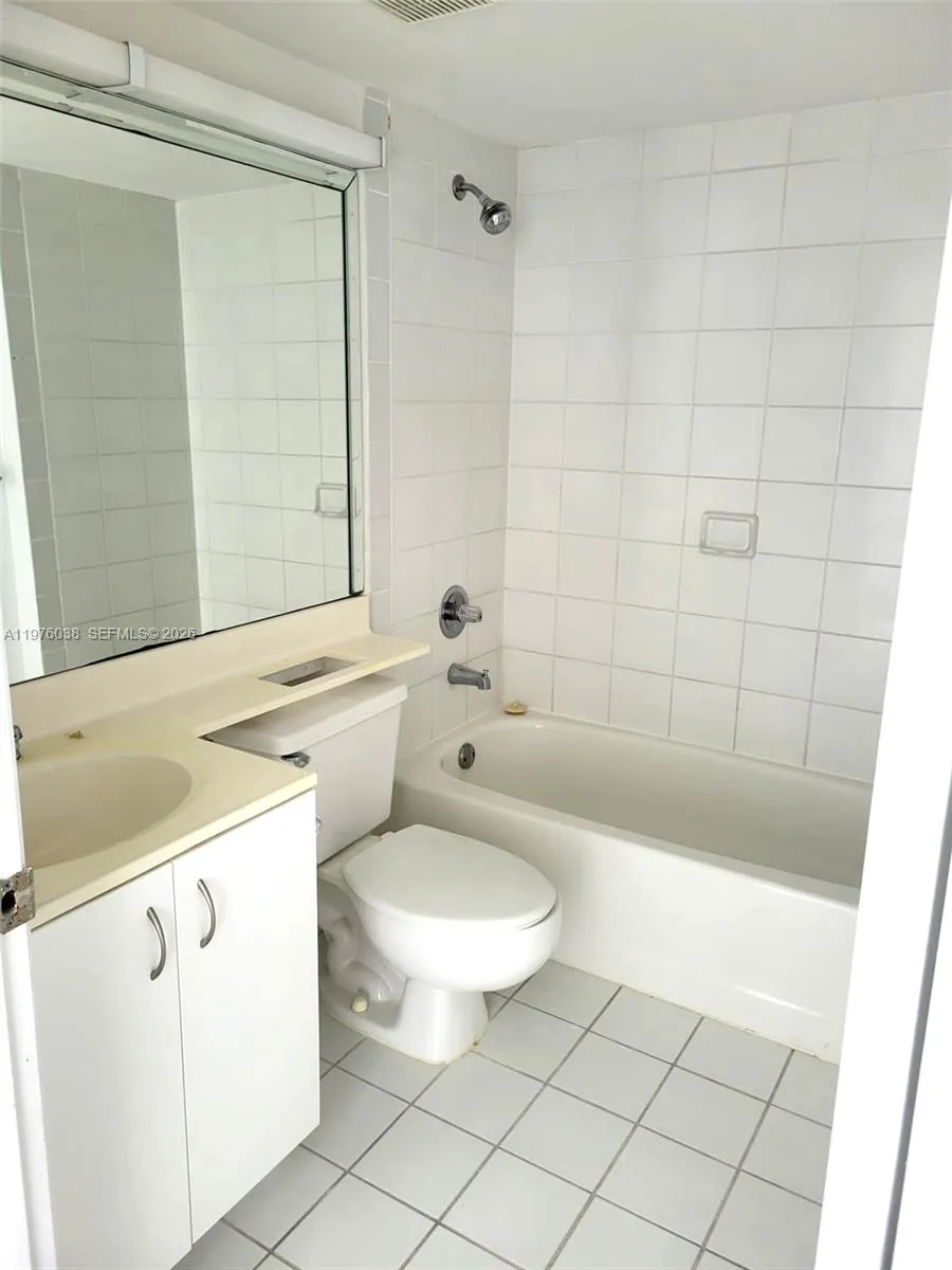 3300 Ne 191st St 814, Aventura, Florida 33180, Aventura, Florida 33180, 2 Bedrooms Bedrooms, ,2 BathroomsBathrooms,Residential Lease,For Rent,3300 Ne 191st St 814, Aventura, Florida 33180,A11976038