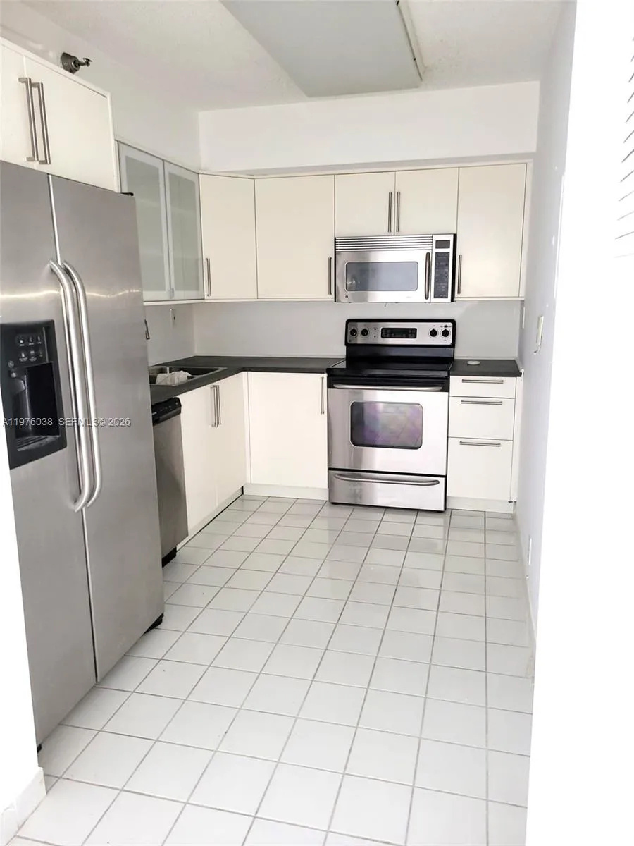 3300 Ne 191st St 814, Aventura, Florida 33180, Aventura, Florida 33180, 2 Bedrooms Bedrooms, ,2 BathroomsBathrooms,Residential Lease,For Rent,3300 Ne 191st St 814, Aventura, Florida 33180,A11976038