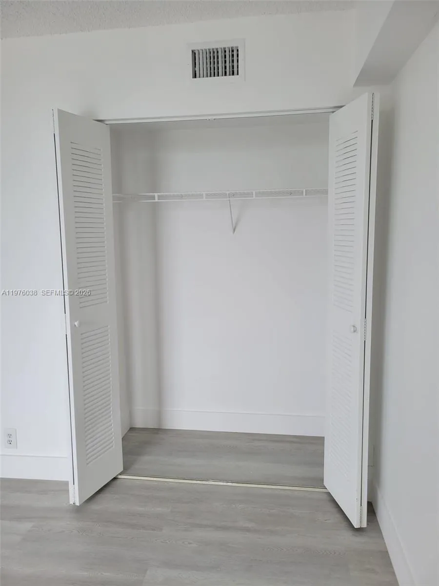 3300 Ne 191st St 814, Aventura, Florida 33180, Aventura, Florida 33180, 2 Bedrooms Bedrooms, ,2 BathroomsBathrooms,Residential Lease,For Rent,3300 Ne 191st St 814, Aventura, Florida 33180,A11976038