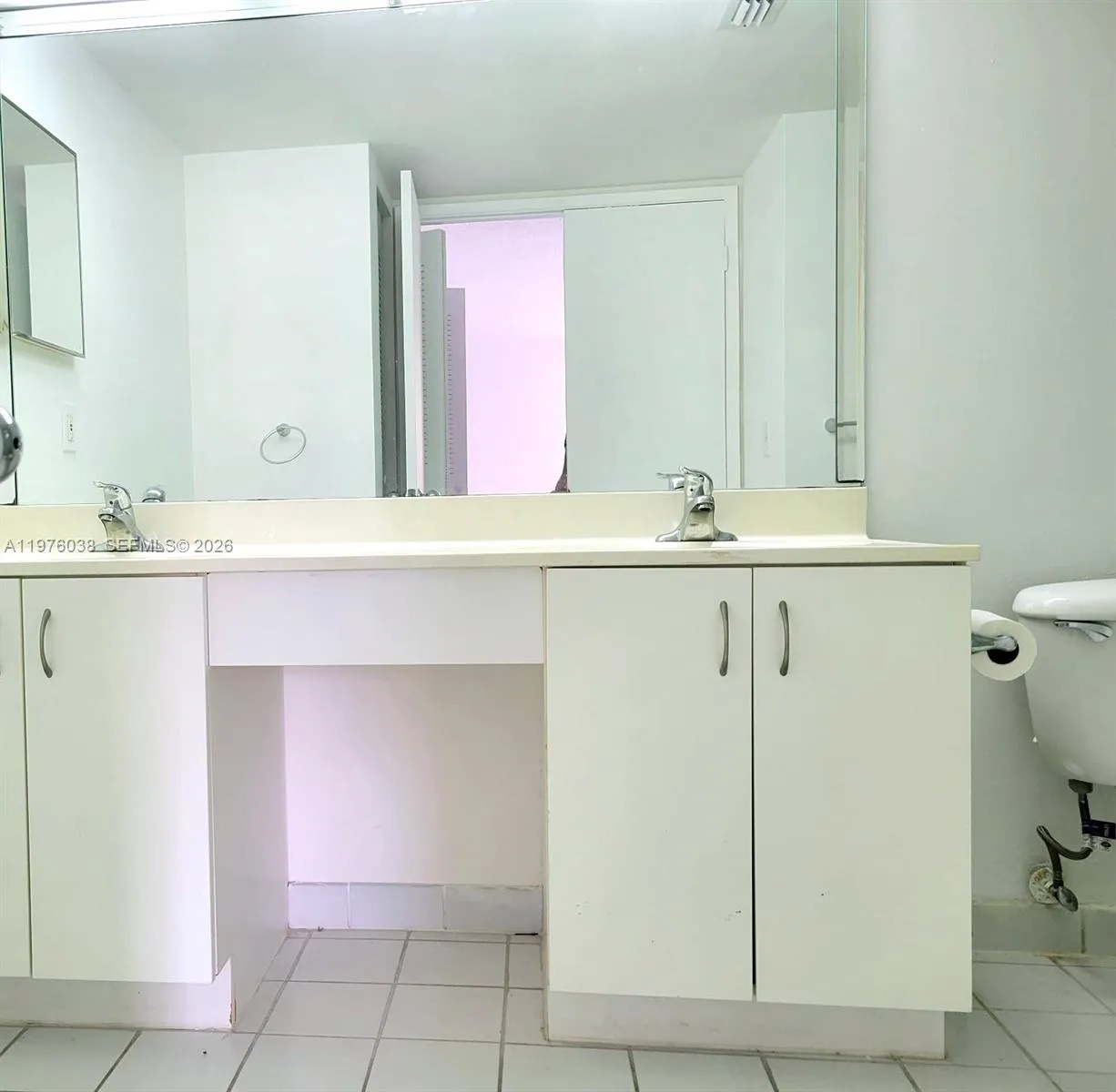 3300 Ne 191st St 814, Aventura, Florida 33180, Aventura, Florida 33180, 2 Bedrooms Bedrooms, ,2 BathroomsBathrooms,Residential Lease,For Rent,3300 Ne 191st St 814, Aventura, Florida 33180,A11976038
