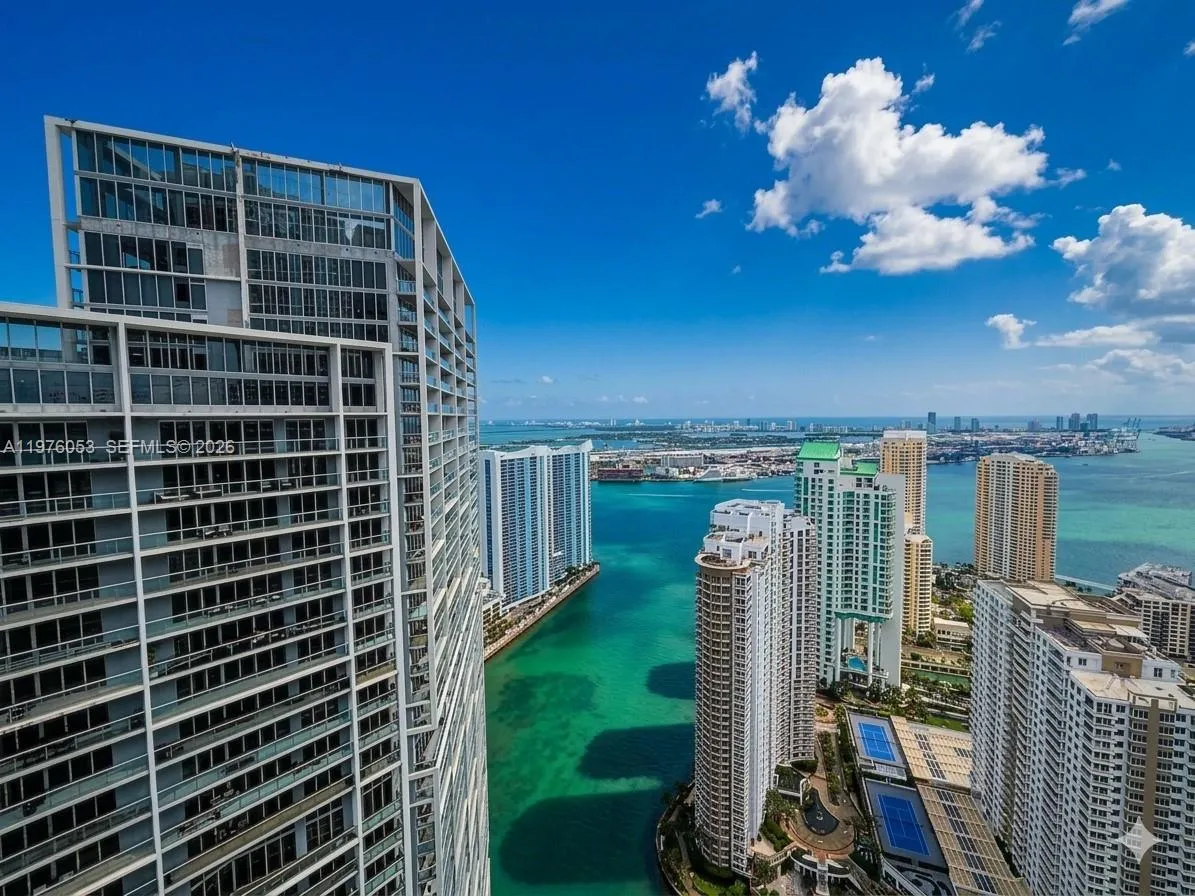 495 Brickell Ave 5306, Miami, Florida 33131, Miami, Florida 33131, 1 Bedroom Bedrooms, ,1 BathroomBathrooms,Residential Lease,For Rent,495 Brickell Ave 5306, Miami, Florida 33131,A11976053