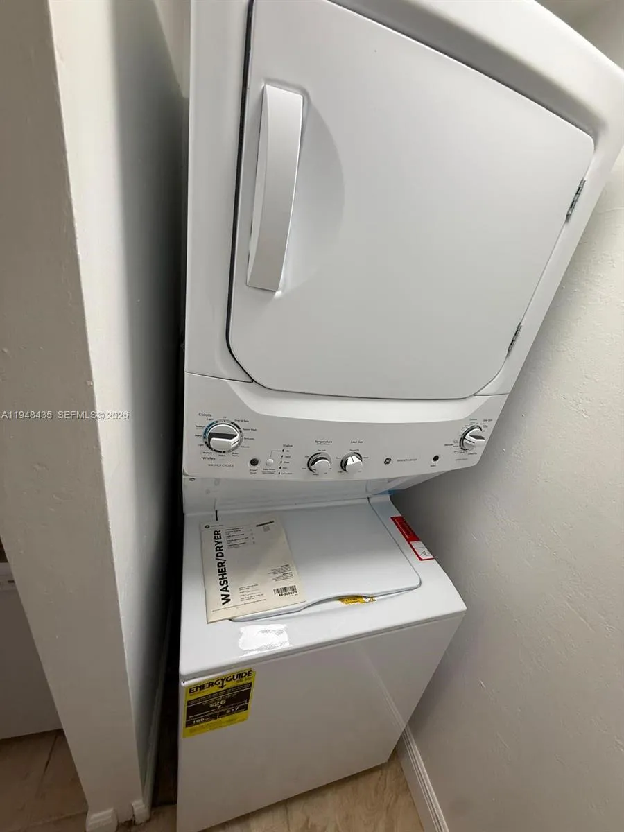 5811 Nw 21st St 20-b, Lauderhill, Florida 33313, Lauderhill, Florida 33313, 2 Bedrooms Bedrooms, ,1 BathroomBathrooms,Residential Lease,For Rent,5811 Nw 21st St 20-b, Lauderhill, Florida 33313,A11948435