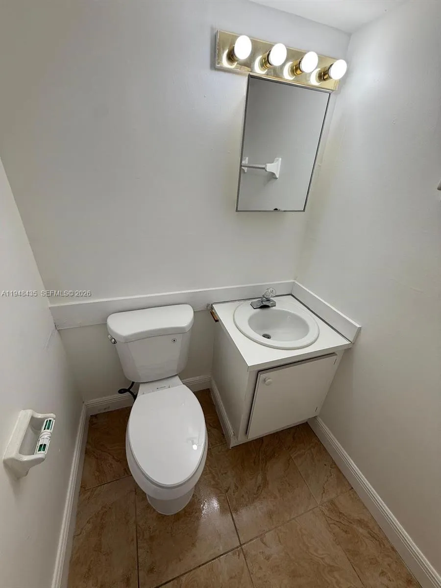 5811 Nw 21st St 20-b, Lauderhill, Florida 33313, Lauderhill, Florida 33313, 2 Bedrooms Bedrooms, ,1 BathroomBathrooms,Residential Lease,For Rent,5811 Nw 21st St 20-b, Lauderhill, Florida 33313,A11948435