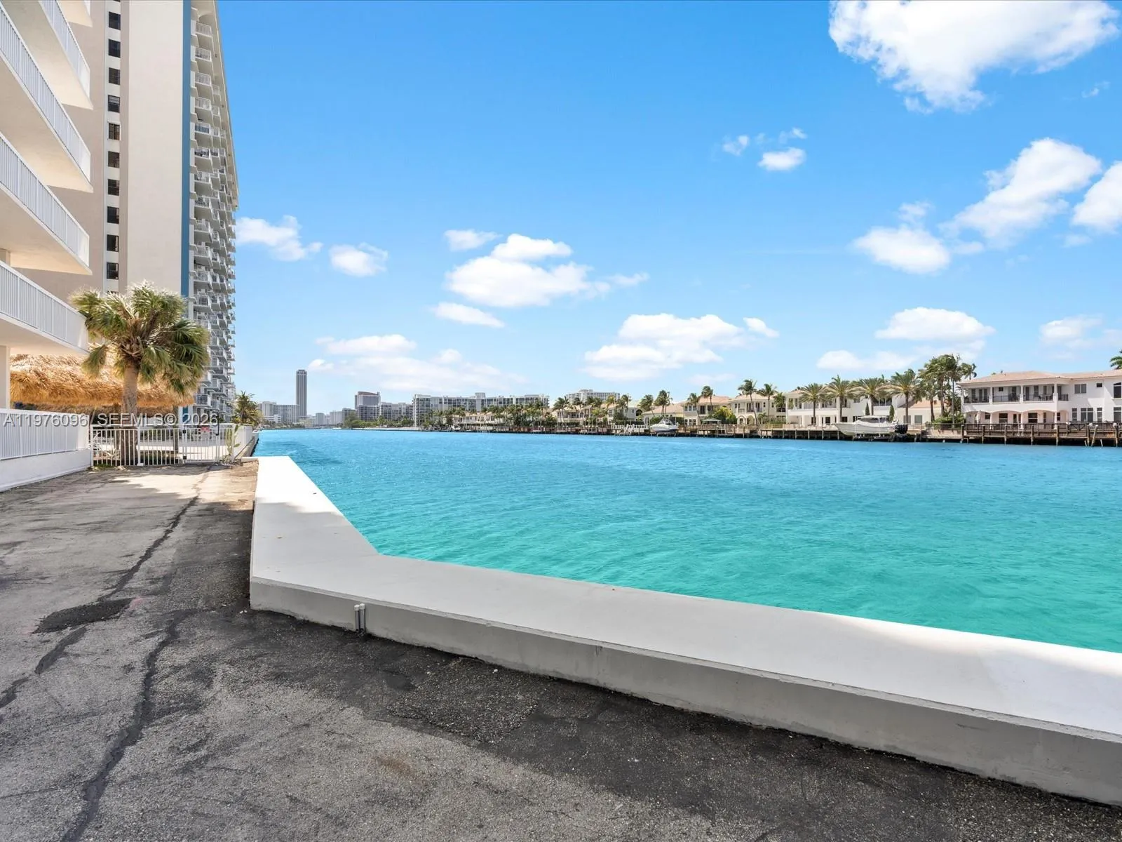 1500 S Ocean Dr 3g, Hollywood, Florida 33019, Hollywood, Florida 33019, 2 Bedrooms Bedrooms, ,2 BathroomsBathrooms,Residential Lease,For Rent,1500 S Ocean Dr 3g, Hollywood, Florida 33019,A11976096