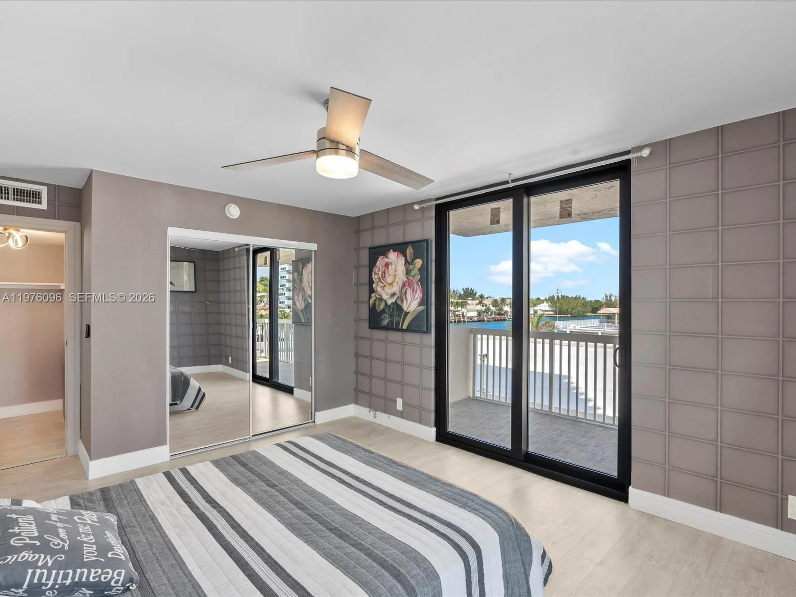 1500 S Ocean Dr 3g, Hollywood, Florida 33019, Hollywood, Florida 33019, 2 Bedrooms Bedrooms, ,2 BathroomsBathrooms,Residential Lease,For Rent,1500 S Ocean Dr 3g, Hollywood, Florida 33019,A11976096