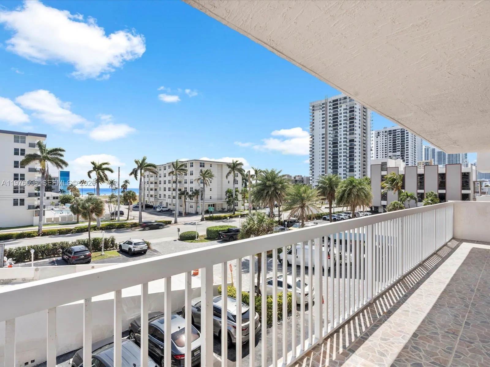 1500 S Ocean Dr 3g, Hollywood, Florida 33019, Hollywood, Florida 33019, 2 Bedrooms Bedrooms, ,2 BathroomsBathrooms,Residential Lease,For Rent,1500 S Ocean Dr 3g, Hollywood, Florida 33019,A11976096