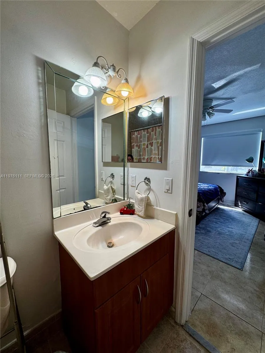 6676 Sw 115th Ct 404, Miami, Florida 33173, Miami, Florida 33173, 2 Bedrooms Bedrooms, ,2 BathroomsBathrooms,Residential Lease,For Rent,6676 Sw 115th Ct 404, Miami, Florida 33173,A11976111