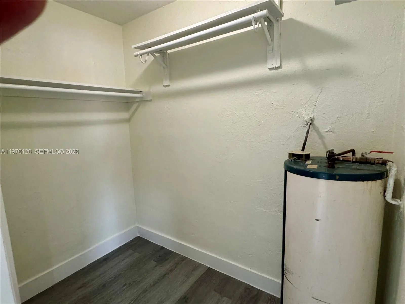 852 Sw 1st St 5, Miami, Florida 33130, Miami, Florida 33130, 1 Bedroom Bedrooms, ,1 BathroomBathrooms,Residential Lease,For Rent,852 Sw 1st St 5, Miami, Florida 33130,A11976126