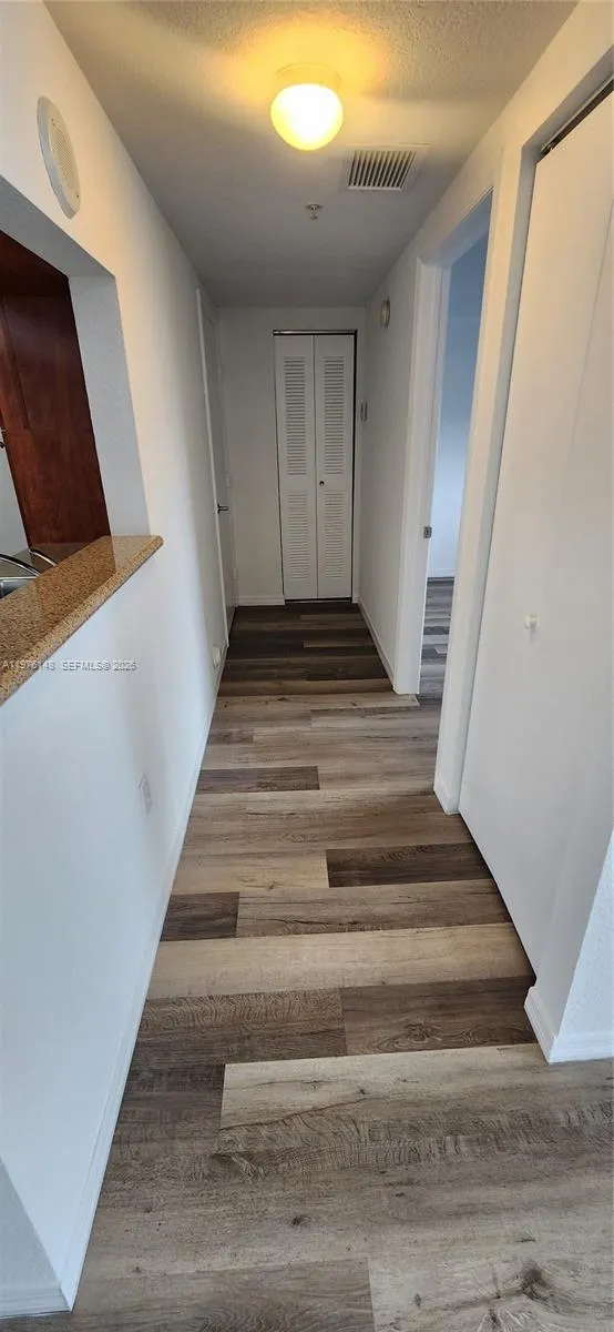 36 Nw 6th Ave 403, Miami, Florida 33128, Miami, Florida 33128, 1 Bedroom Bedrooms, ,1 BathroomBathrooms,Residential Lease,For Rent,36 Nw 6th Ave 403, Miami, Florida 33128,A11976148