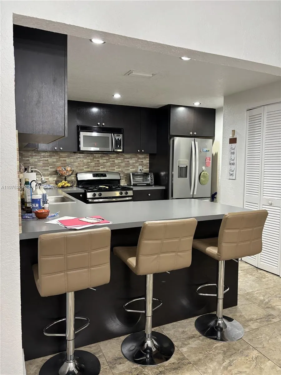 6937 Sw 115th Pl C37, Miami, Florida 33173, Miami, Florida 33173, 3 Bedrooms Bedrooms, ,2 BathroomsBathrooms,Residential,For Sale,6937 Sw 115th Pl C37, Miami, Florida 33173,A11975299