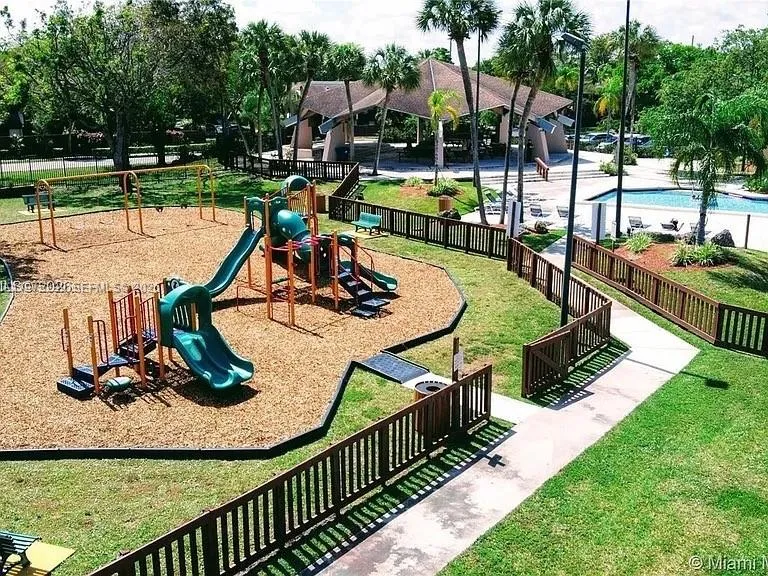 6937 Sw 115th Pl C37, Miami, Florida 33173, Miami, Florida 33173, 3 Bedrooms Bedrooms, ,2 BathroomsBathrooms,Residential,For Sale,6937 Sw 115th Pl C37, Miami, Florida 33173,A11975299