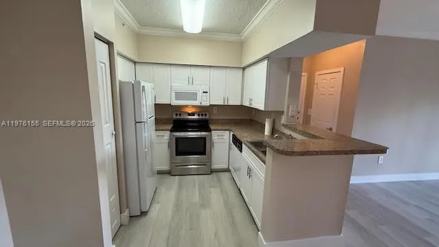 101 Sw 117th Ave 7305, Pembroke Pines, Florida 330, Pembroke Pines, Florida 33025, 1 Bedroom Bedrooms, ,1 BathroomBathrooms,Residential Lease,For Rent,101 Sw 117th Ave 7305, Pembroke Pines, Florida 330,A11976155