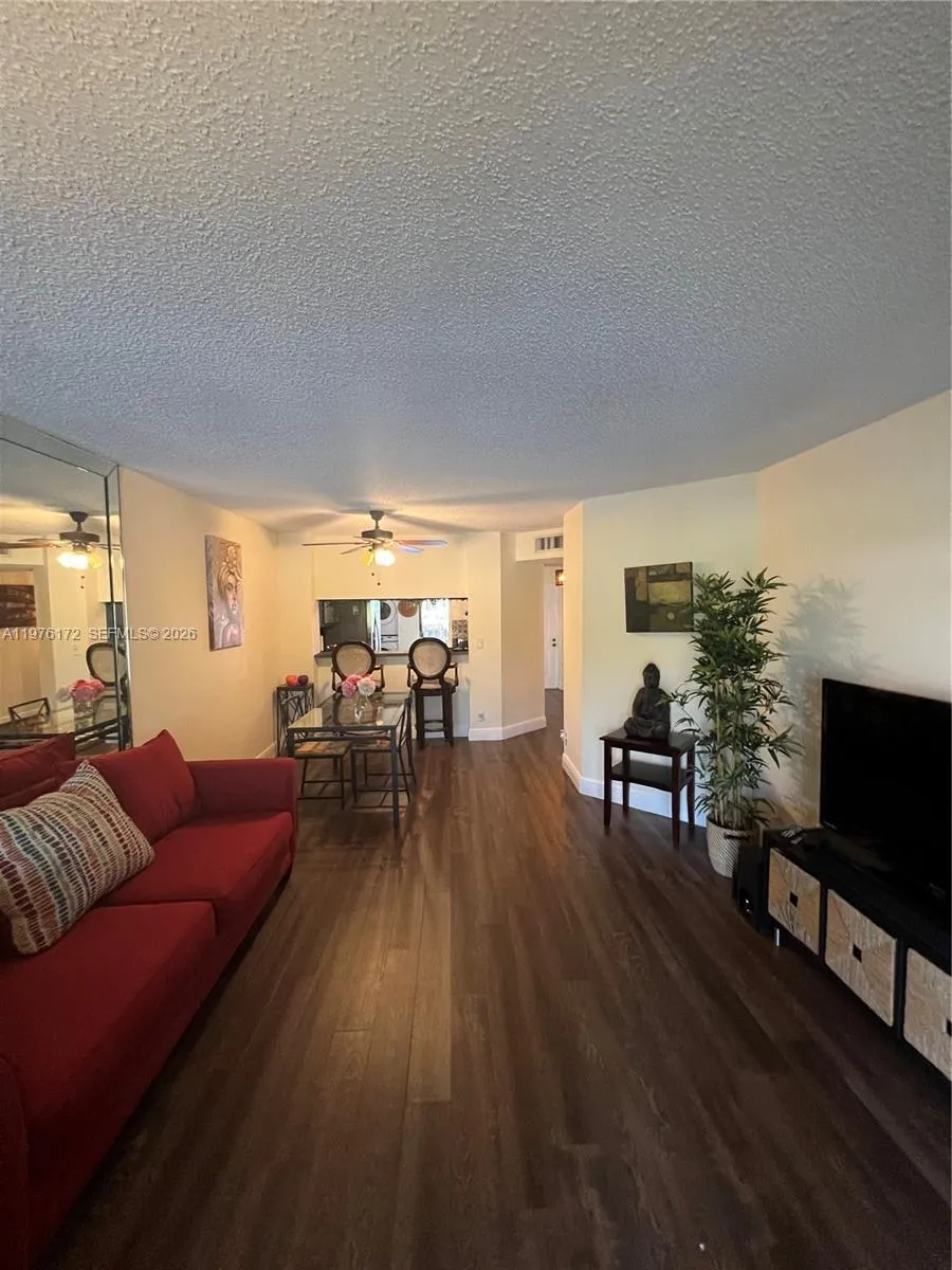 5533 Courtyard Dr 5533, Margate, Florida 33063, Margate, Florida 33063, 2 Bedrooms Bedrooms, ,2 BathroomsBathrooms,Residential Lease,For Rent,5533 Courtyard Dr 5533, Margate, Florida 33063,A11976172