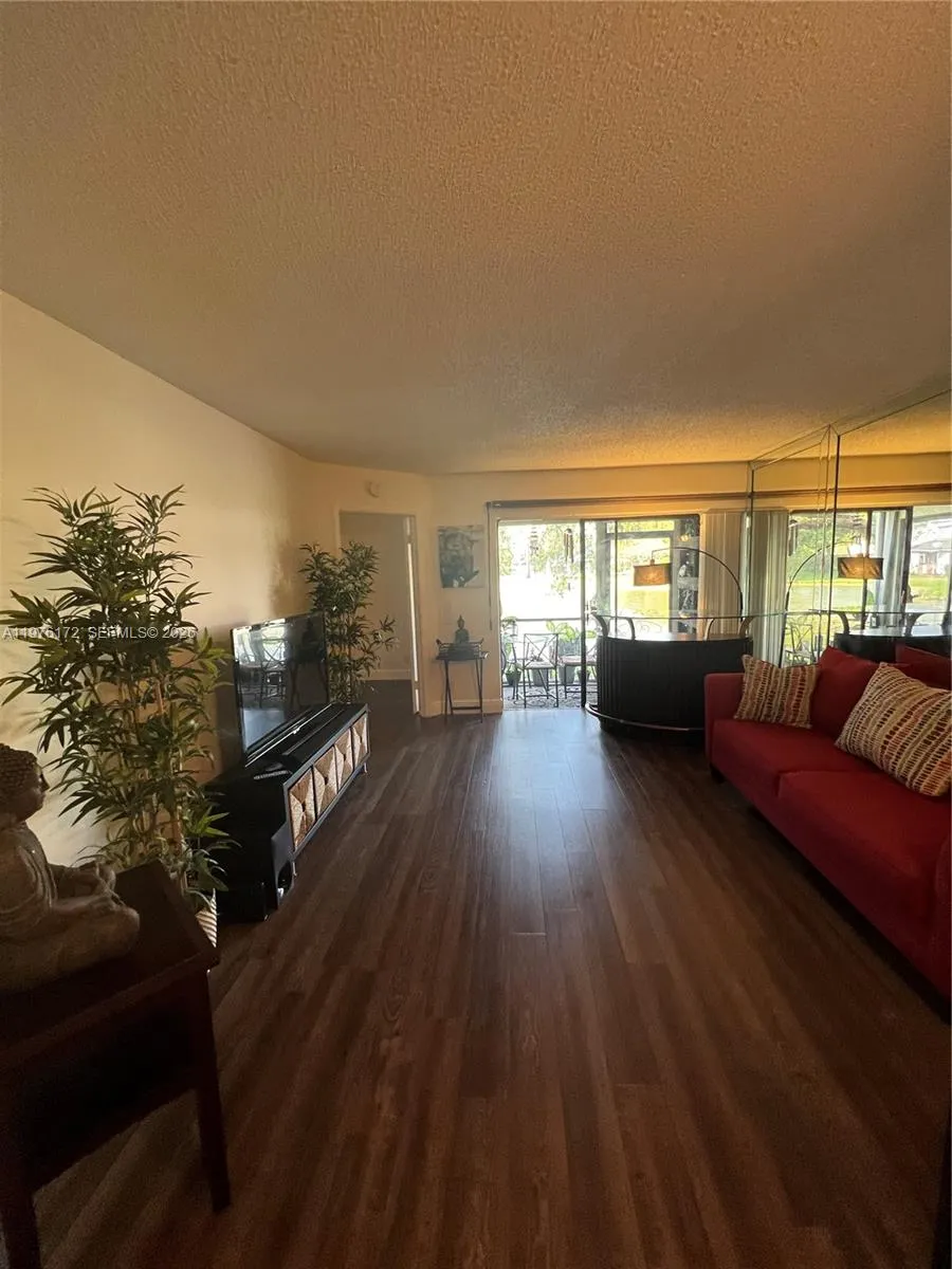5533 Courtyard Dr 5533, Margate, Florida 33063, Margate, Florida 33063, 2 Bedrooms Bedrooms, ,2 BathroomsBathrooms,Residential Lease,For Rent,5533 Courtyard Dr 5533, Margate, Florida 33063,A11976172