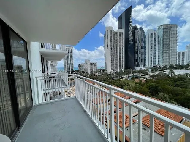 210 174th St 1006, Sunny Isles Beach, Florida 3316, Sunny Isles Beach, Florida 33160, 2 Bedrooms Bedrooms, ,2 BathroomsBathrooms,Residential Lease,For Rent,210 174th St 1006, Sunny Isles Beach, Florida 3316,A11976183