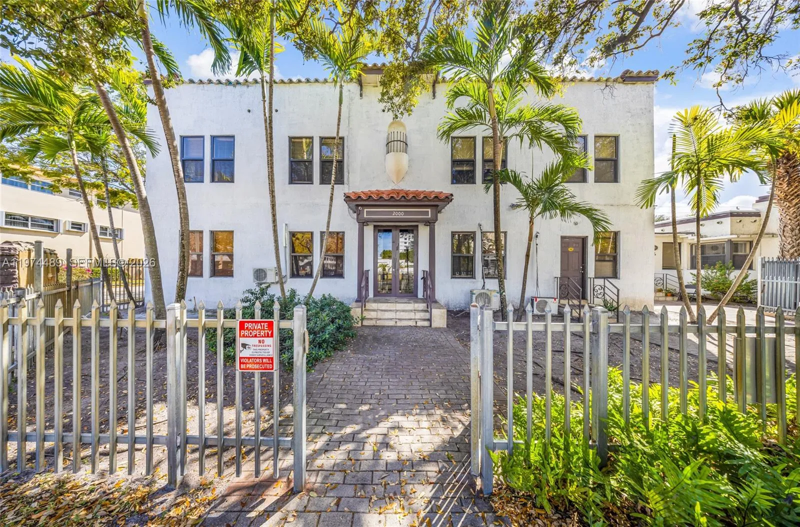 2000 Monroe St, Hollywood, Florida 33020, Hollywood, Florida 33020, ,Residential Income,For Sale,2000 Monroe St, Hollywood, Florida 33020,A11974489