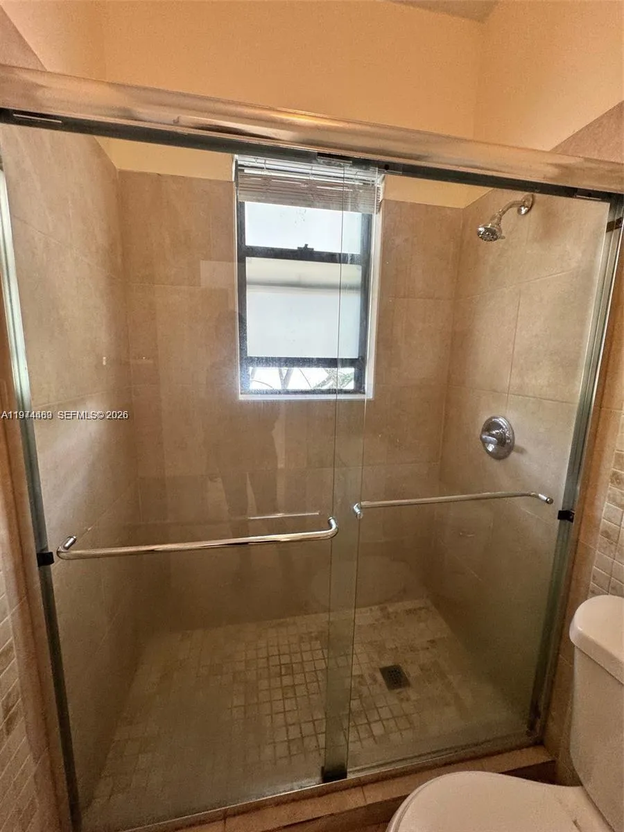2000 Monroe St, Hollywood, Florida 33020, Hollywood, Florida 33020, ,Residential Income,For Sale,2000 Monroe St, Hollywood, Florida 33020,A11974489