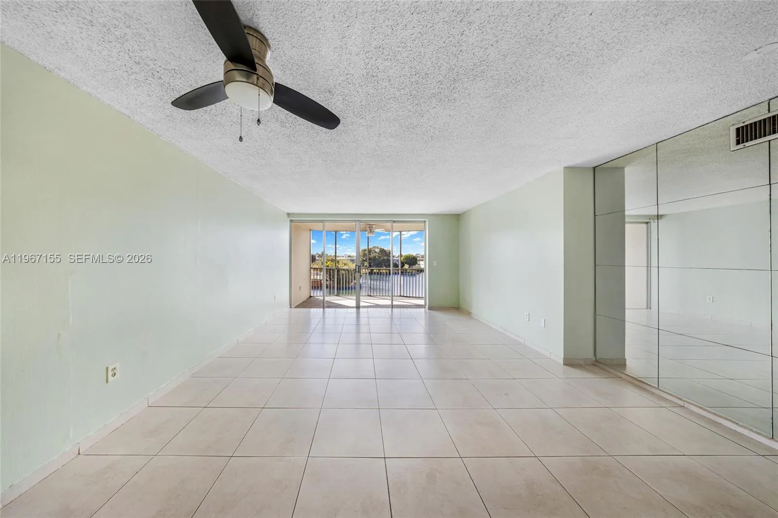 1750 Ne 191st St 326-4, Miami, Florida 33179, Miami, Florida 33179, 2 Bedrooms Bedrooms, ,2 BathroomsBathrooms,Residential,For Sale,1750 Ne 191st St 326-4, Miami, Florida 33179,A11967155