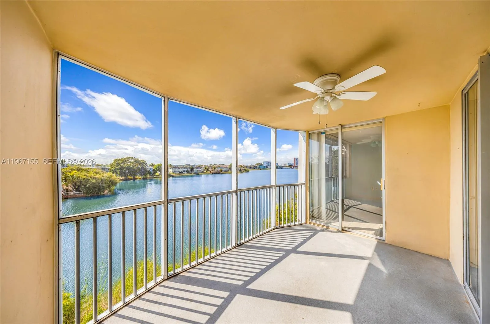 1750 Ne 191st St 326-4, Miami, Florida 33179, Miami, Florida 33179, 2 Bedrooms Bedrooms, ,2 BathroomsBathrooms,Residential,For Sale,1750 Ne 191st St 326-4, Miami, Florida 33179,A11967155