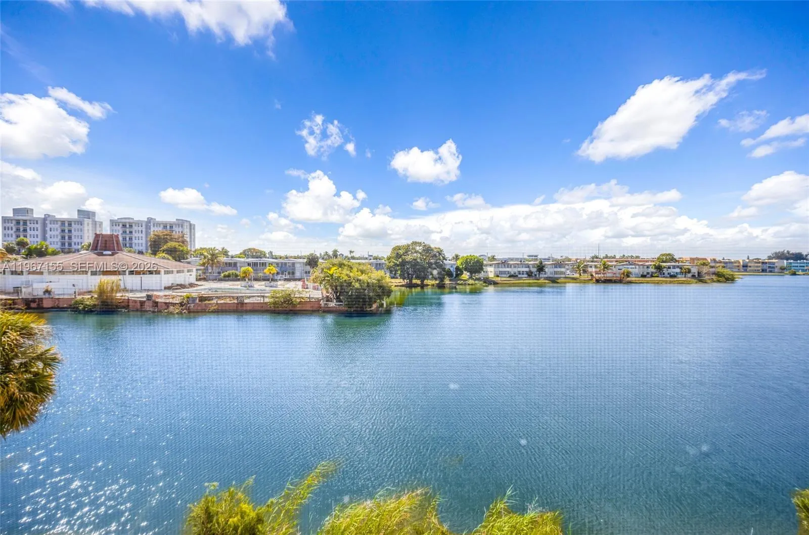 1750 Ne 191st St 326-4, Miami, Florida 33179, Miami, Florida 33179, 2 Bedrooms Bedrooms, ,2 BathroomsBathrooms,Residential,For Sale,1750 Ne 191st St 326-4, Miami, Florida 33179,A11967155
