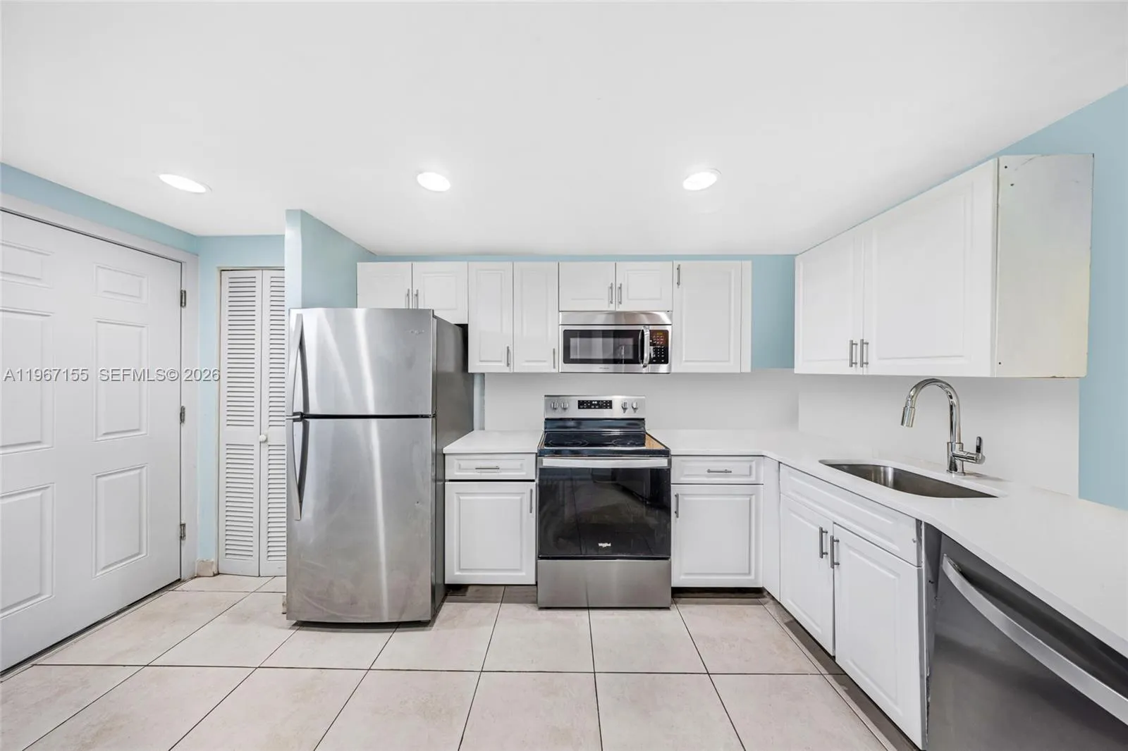 1750 Ne 191st St 326-4, Miami, Florida 33179, Miami, Florida 33179, 2 Bedrooms Bedrooms, ,2 BathroomsBathrooms,Residential,For Sale,1750 Ne 191st St 326-4, Miami, Florida 33179,A11967155