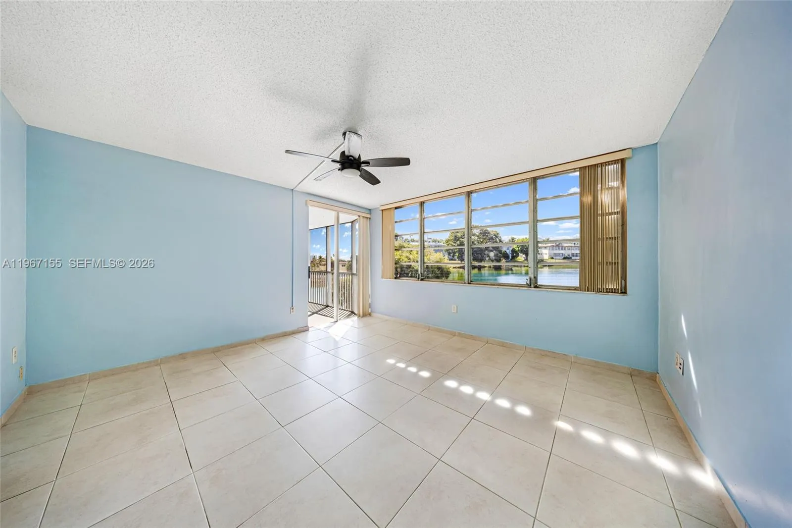1750 Ne 191st St 326-4, Miami, Florida 33179, Miami, Florida 33179, 2 Bedrooms Bedrooms, ,2 BathroomsBathrooms,Residential,For Sale,1750 Ne 191st St 326-4, Miami, Florida 33179,A11967155