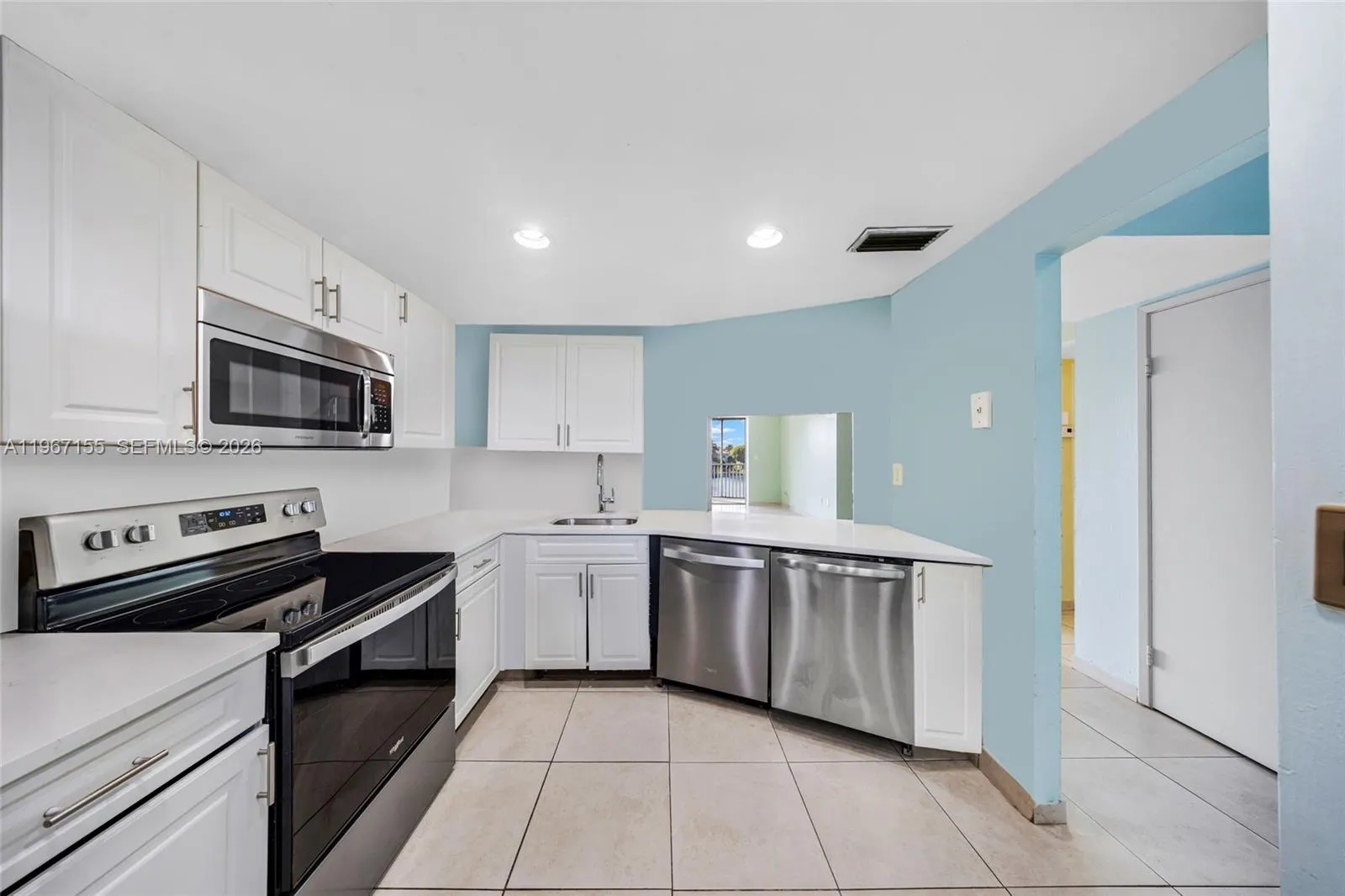 1750 Ne 191st St 326-4, Miami, Florida 33179, Miami, Florida 33179, 2 Bedrooms Bedrooms, ,2 BathroomsBathrooms,Residential,For Sale,1750 Ne 191st St 326-4, Miami, Florida 33179,A11967155