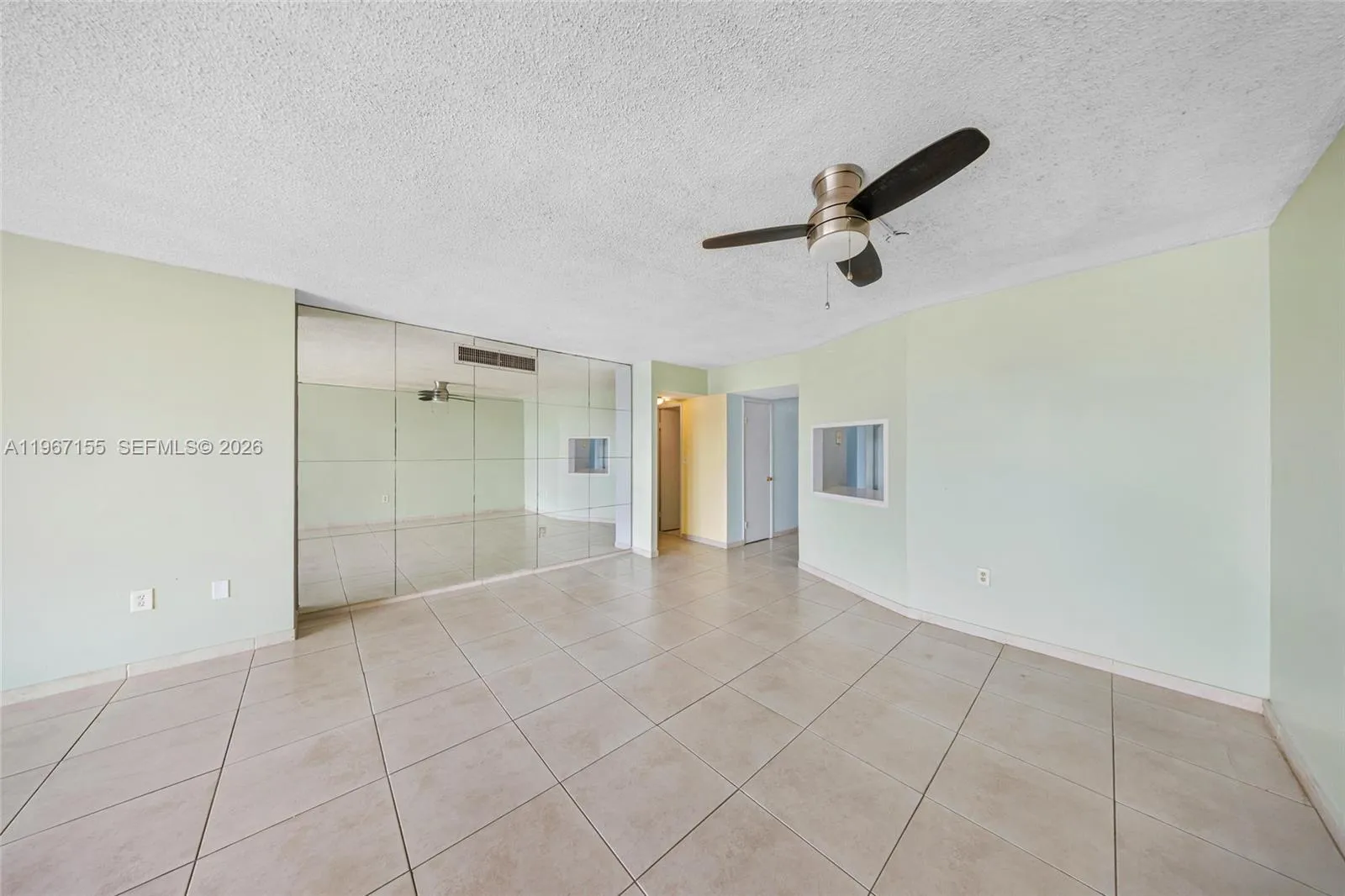 1750 Ne 191st St 326-4, Miami, Florida 33179, Miami, Florida 33179, 2 Bedrooms Bedrooms, ,2 BathroomsBathrooms,Residential,For Sale,1750 Ne 191st St 326-4, Miami, Florida 33179,A11967155