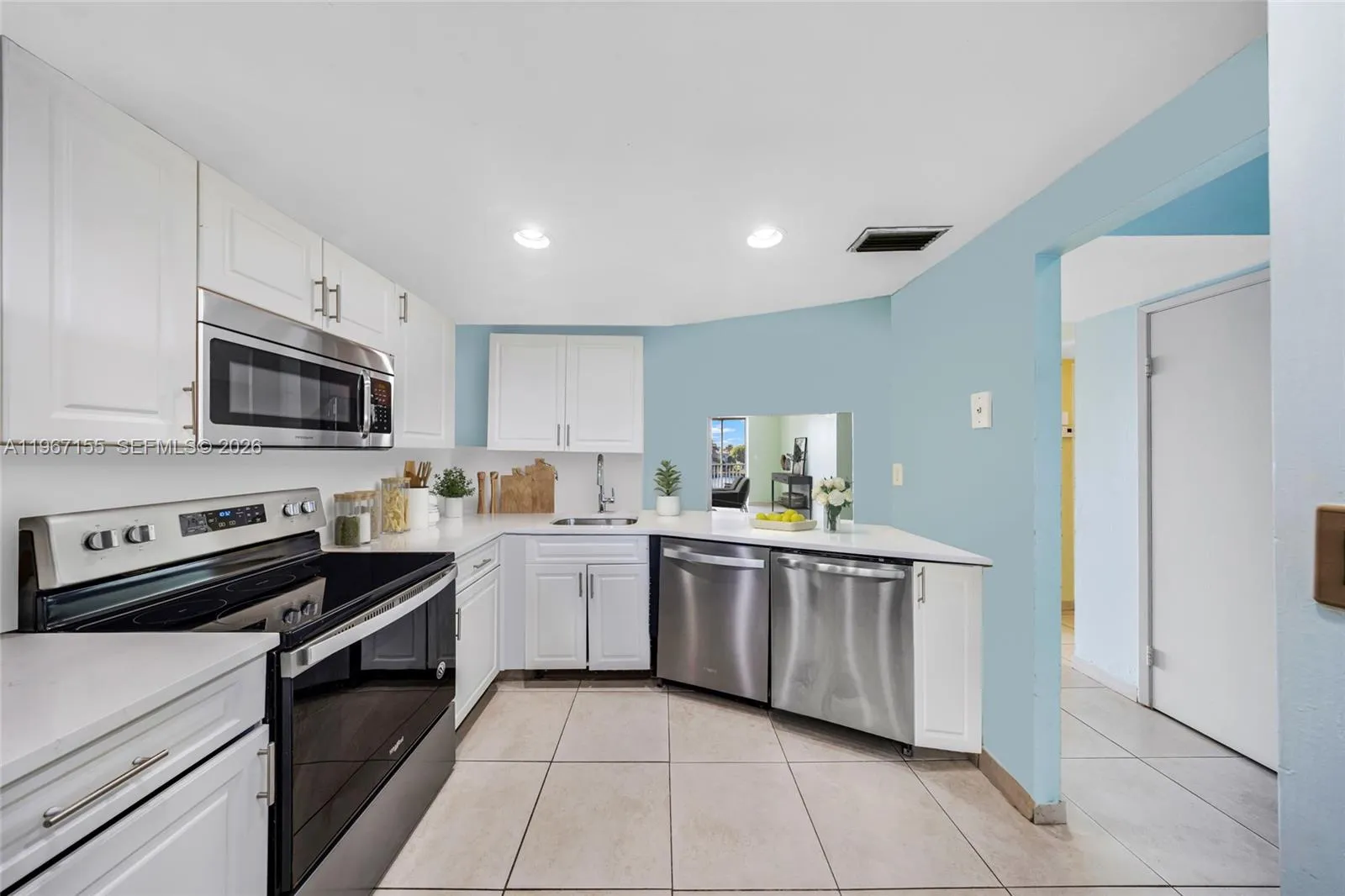 1750 Ne 191st St 326-4, Miami, Florida 33179, Miami, Florida 33179, 2 Bedrooms Bedrooms, ,2 BathroomsBathrooms,Residential,For Sale,1750 Ne 191st St 326-4, Miami, Florida 33179,A11967155