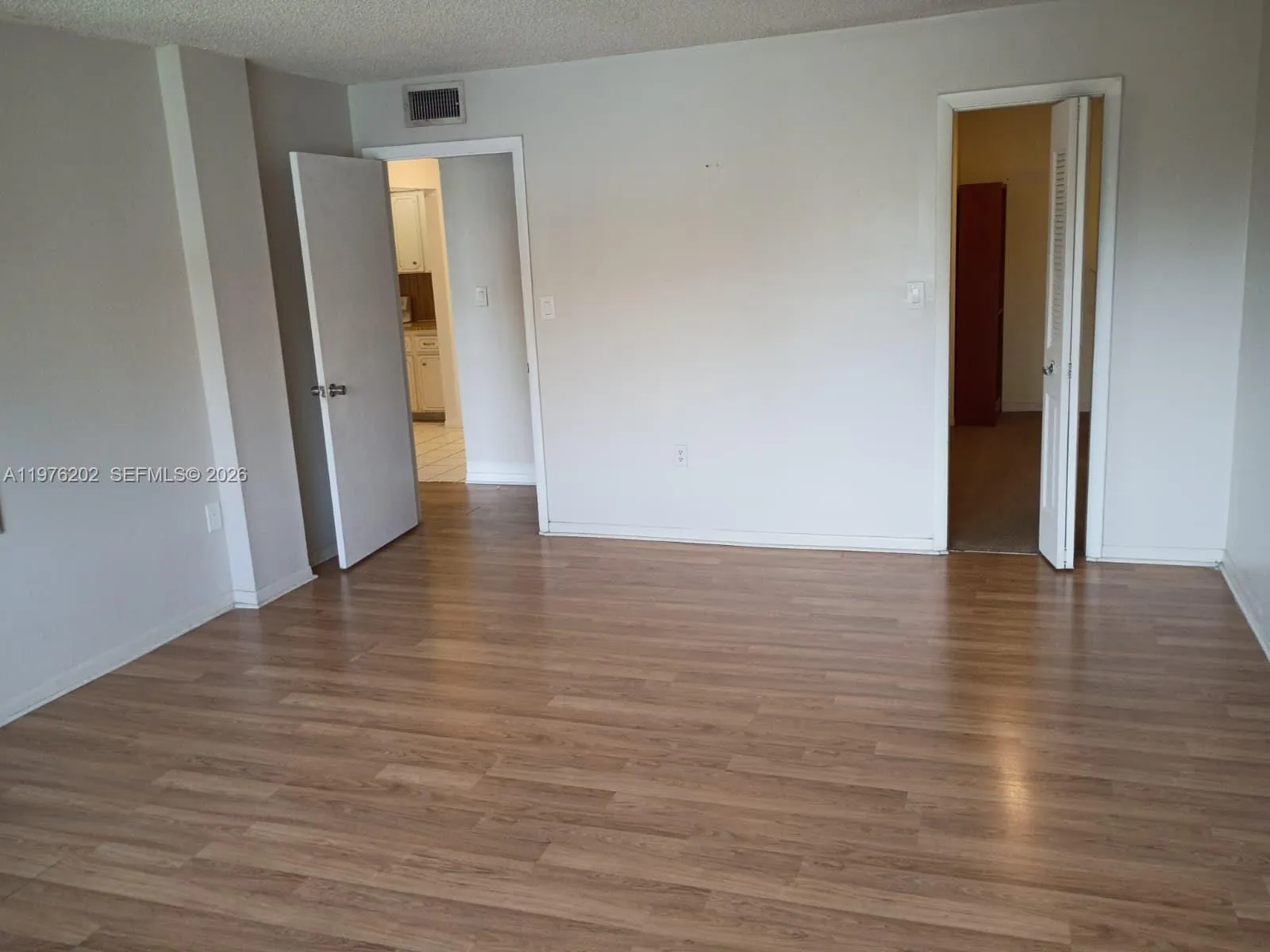 7000 Nw 186th St 4-227, Hialeah, Florida 33015, Hialeah, Florida 33015, 1 Bedroom Bedrooms, ,1 BathroomBathrooms,Residential Lease,For Rent,7000 Nw 186th St 4-227, Hialeah, Florida 33015,A11976202